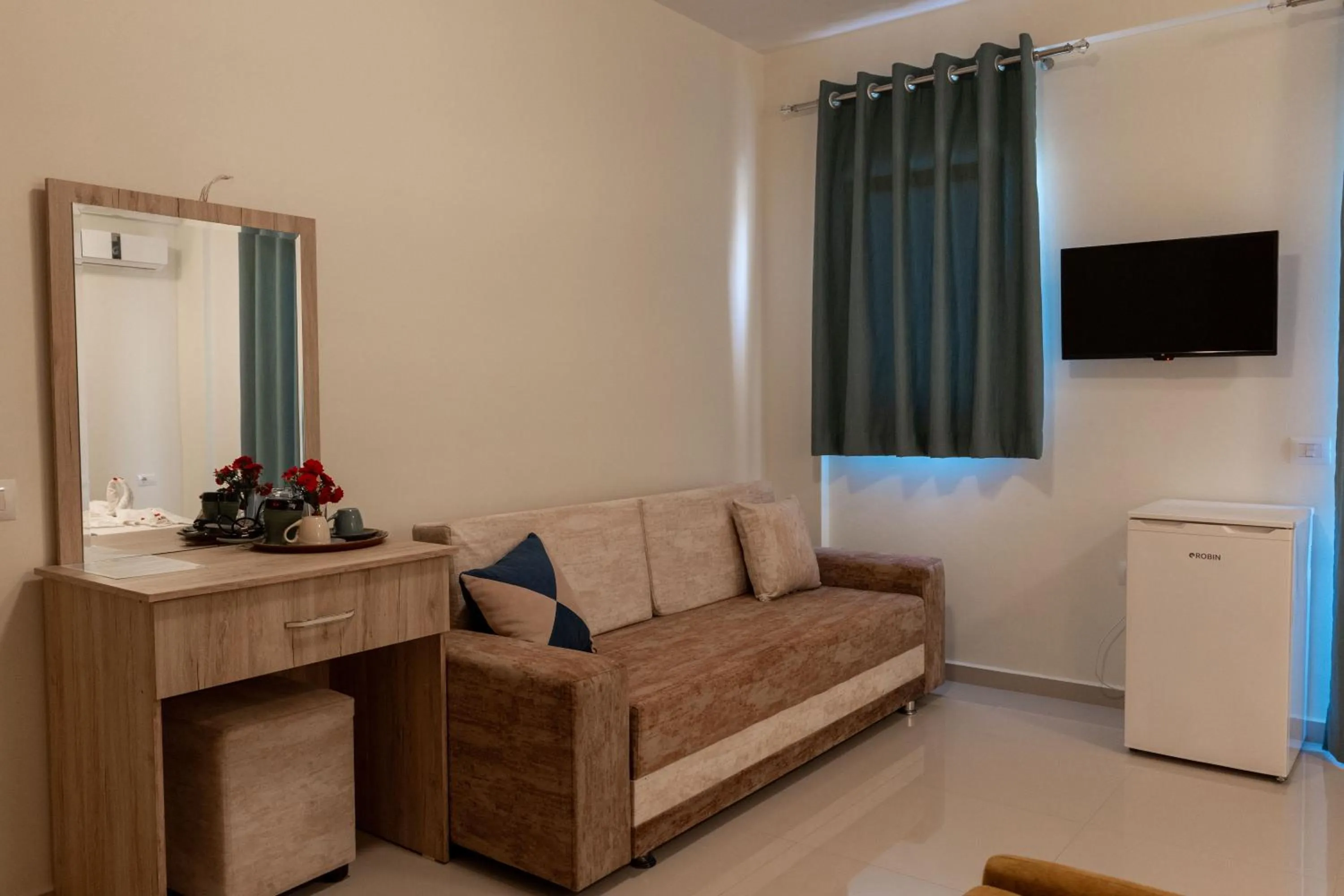 TV and multimedia in Golden Hotel