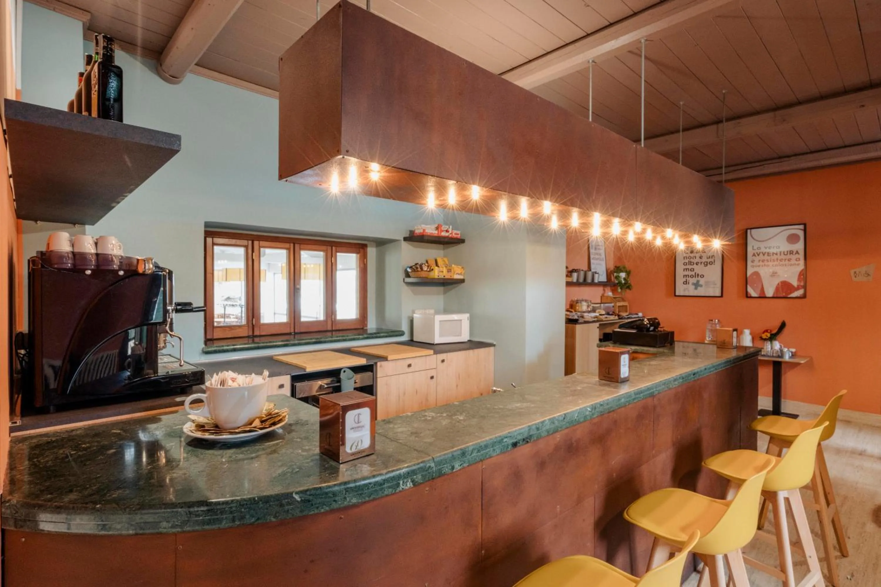 Lounge or bar in Hotel Altevie