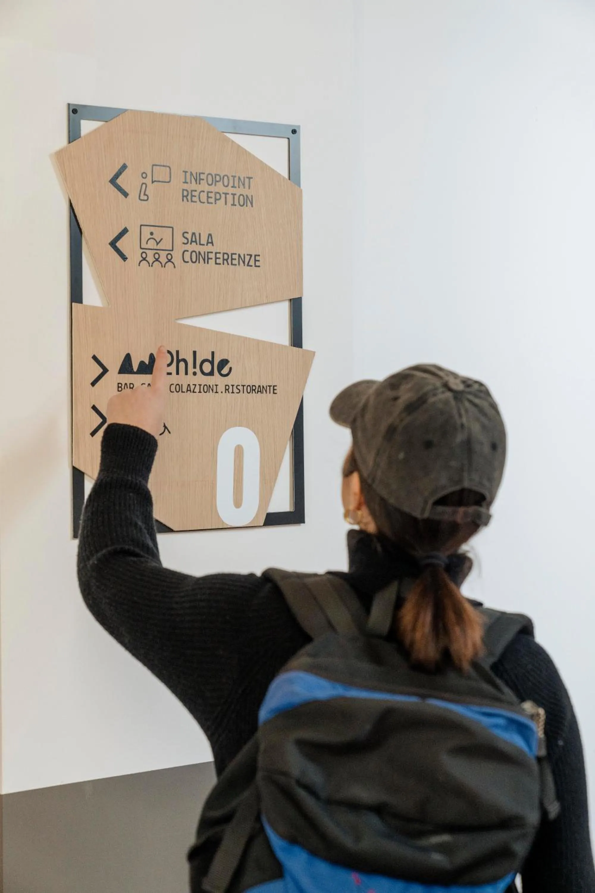 People in Hotel Altevie