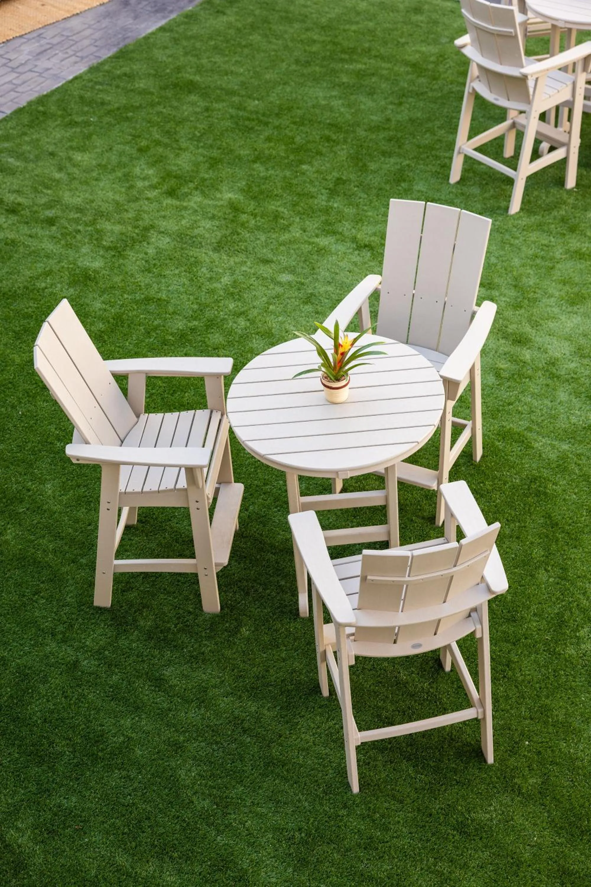 Inner courtyard view in stayAPT Suites Harrisburg-Hershey