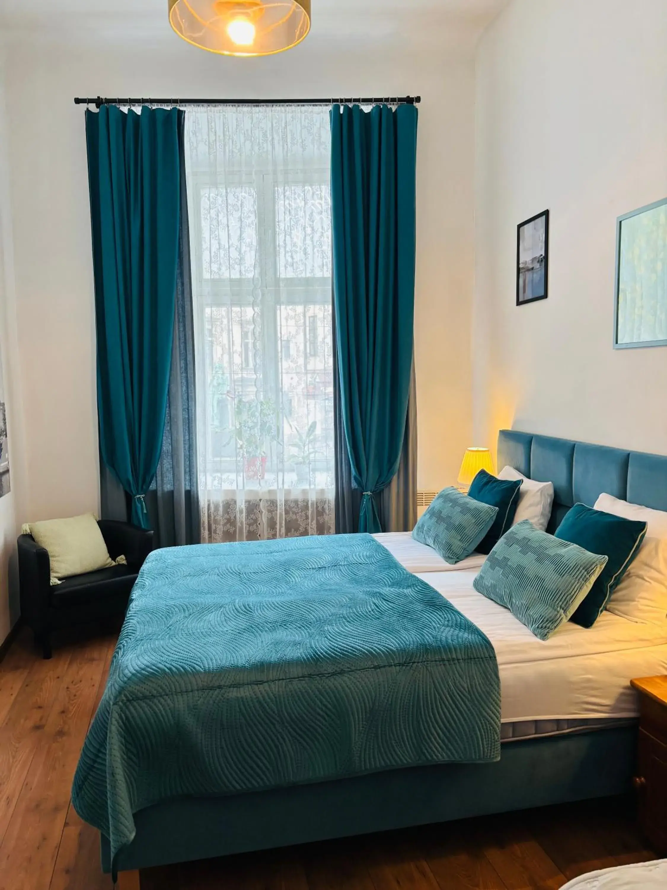 Triple Room with City View in Krakow Apartments & Rooms Triple Room with City View in Krakow Apartments & Rooms