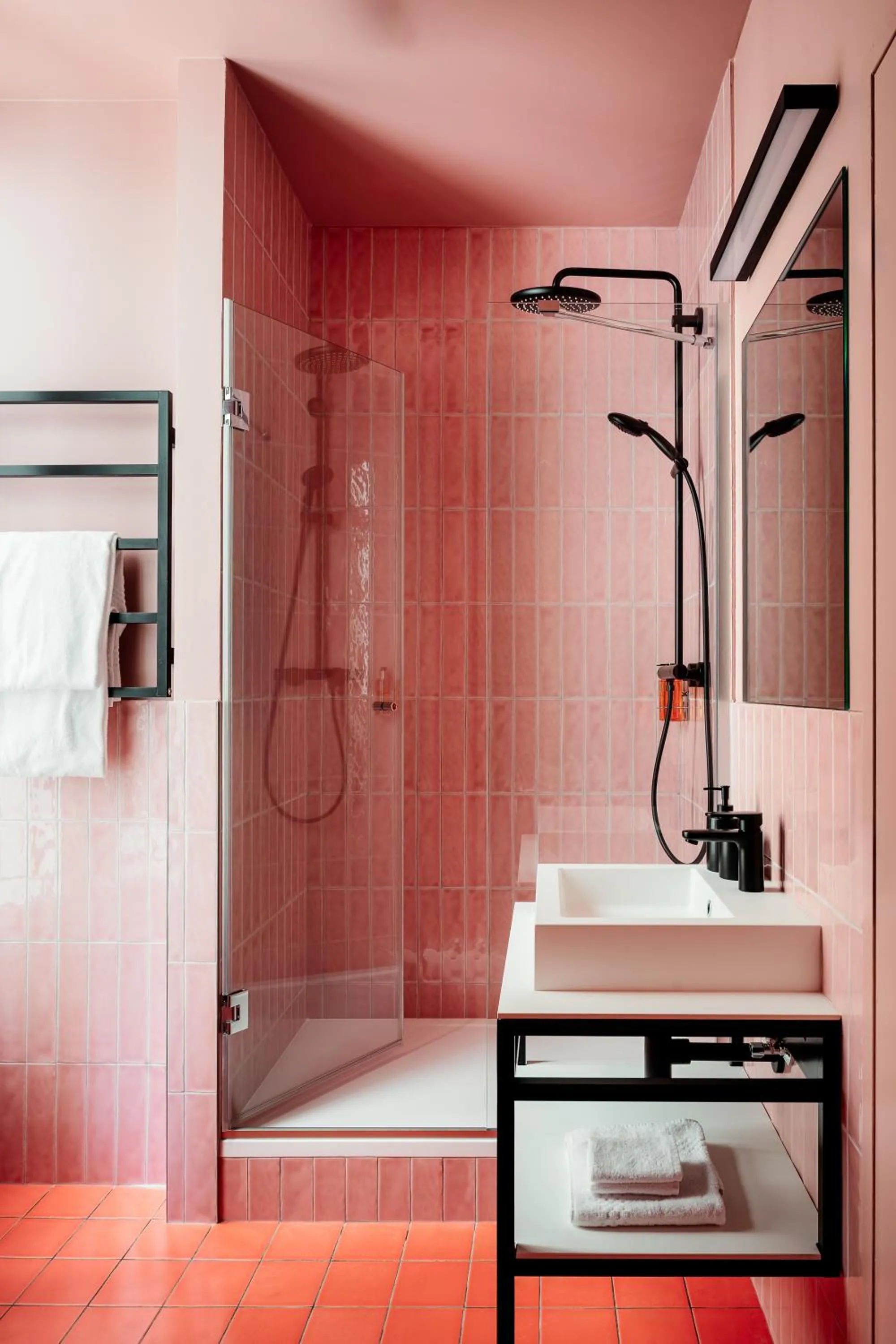 Bathroom in Edgar Suites Marais - Temple