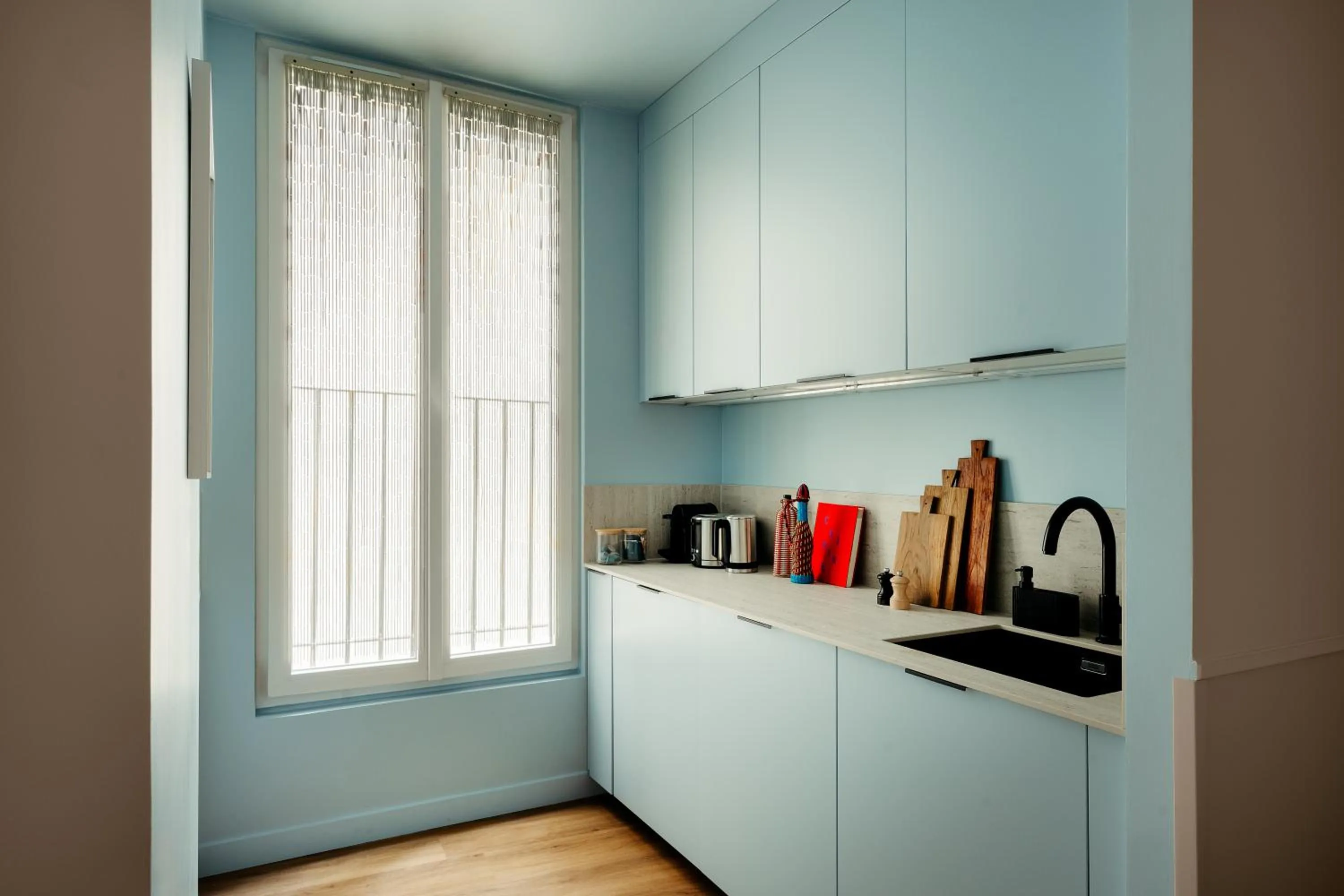 Coffee/tea facilities in Edgar Suites Marais - Temple