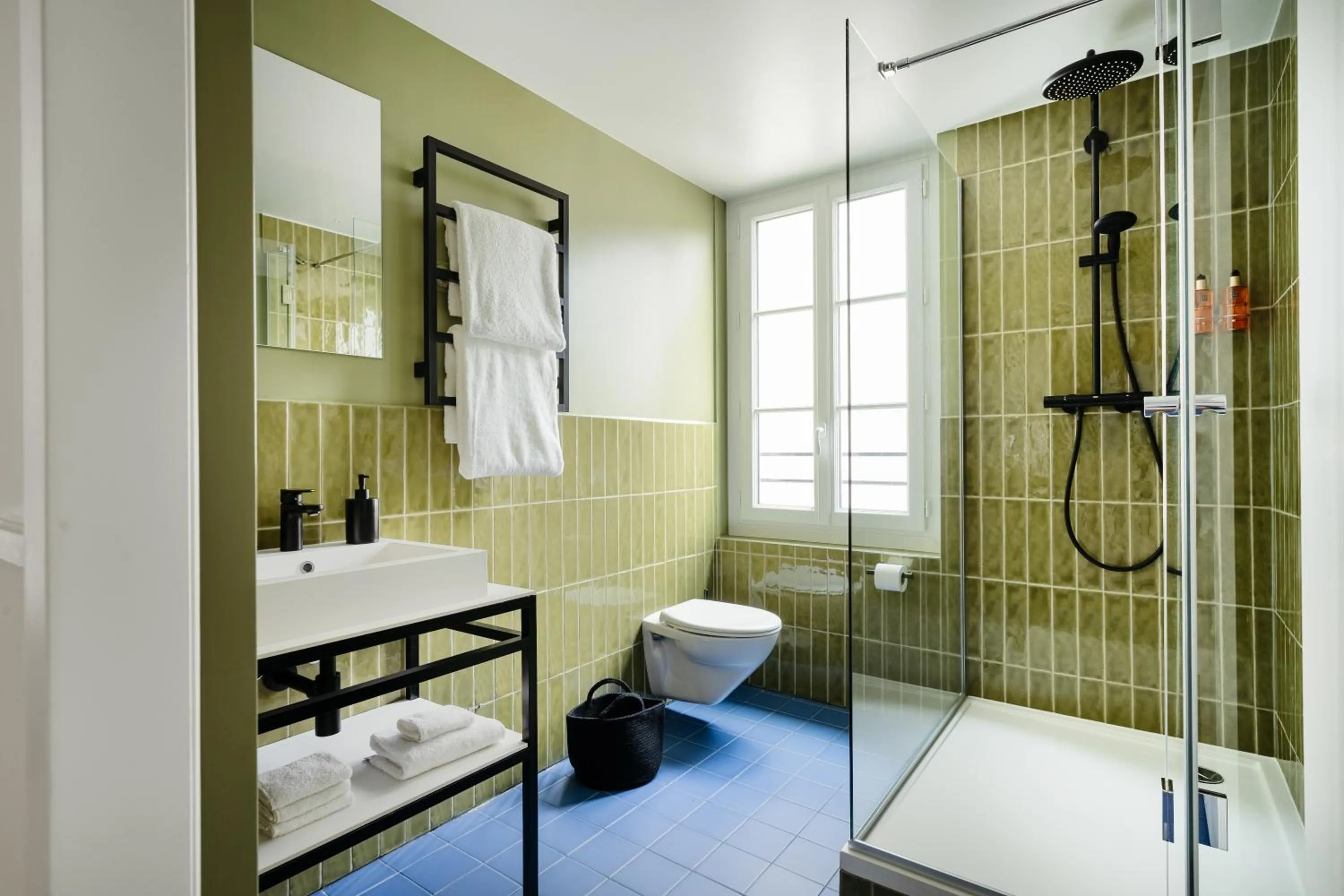 Bathroom in Edgar Suites Marais - Temple