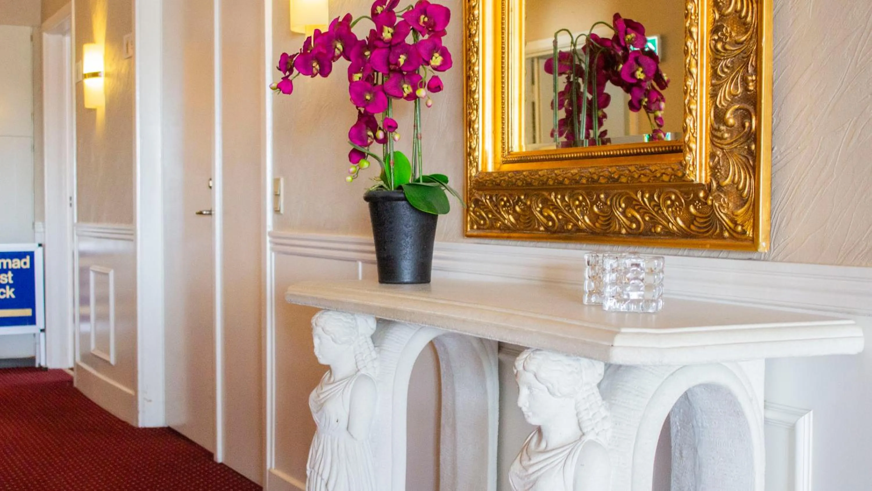 Lobby or reception in A Hotels Roskilde