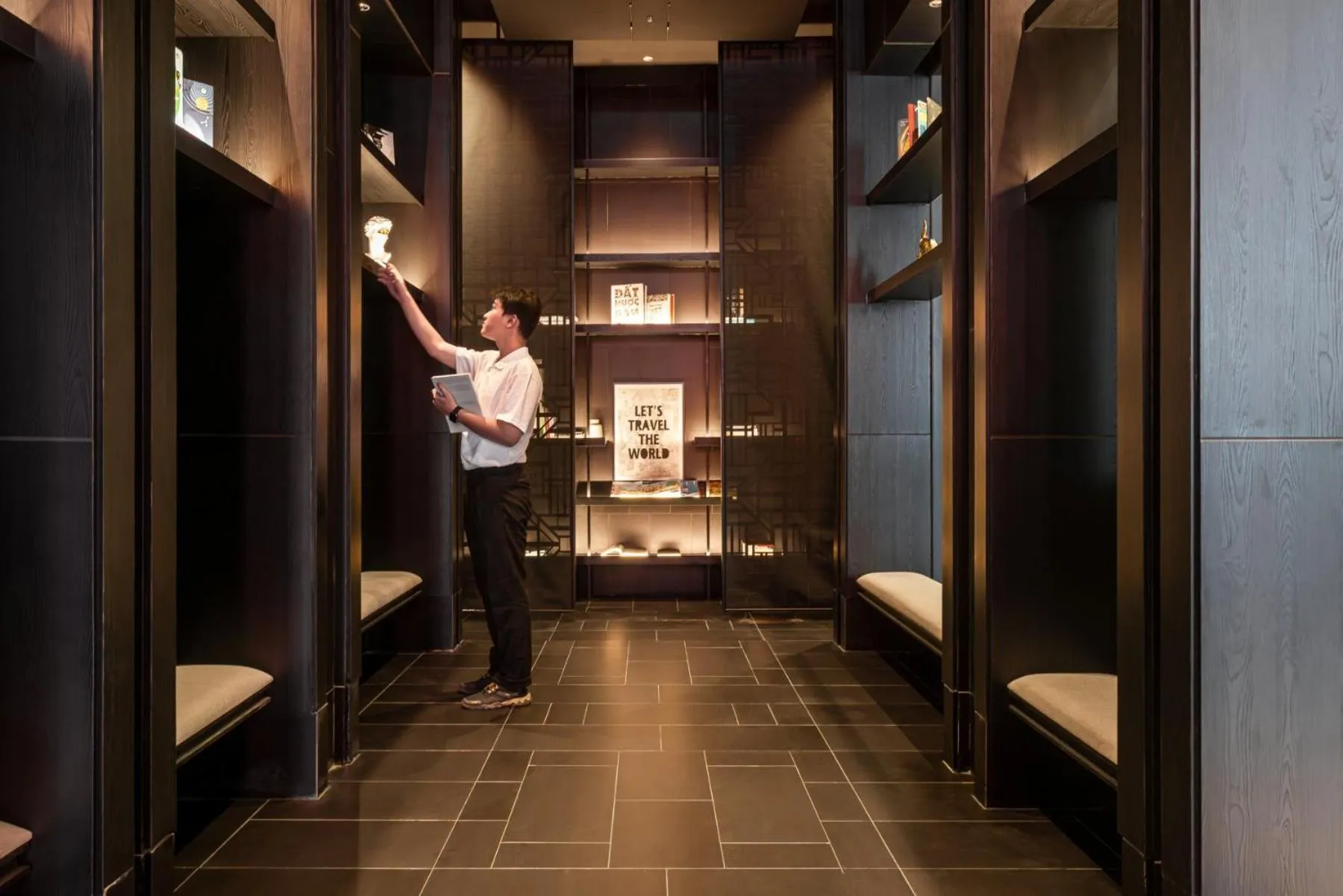 People in M Village Nguyễn Kiệm - Cosmo Airport Hotel