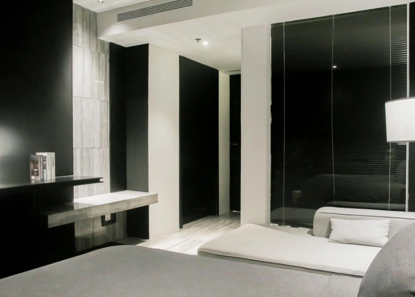 Photo of the whole room, Bed in M Village Nguyễn Kiệm - Cosmo Airport Hotel