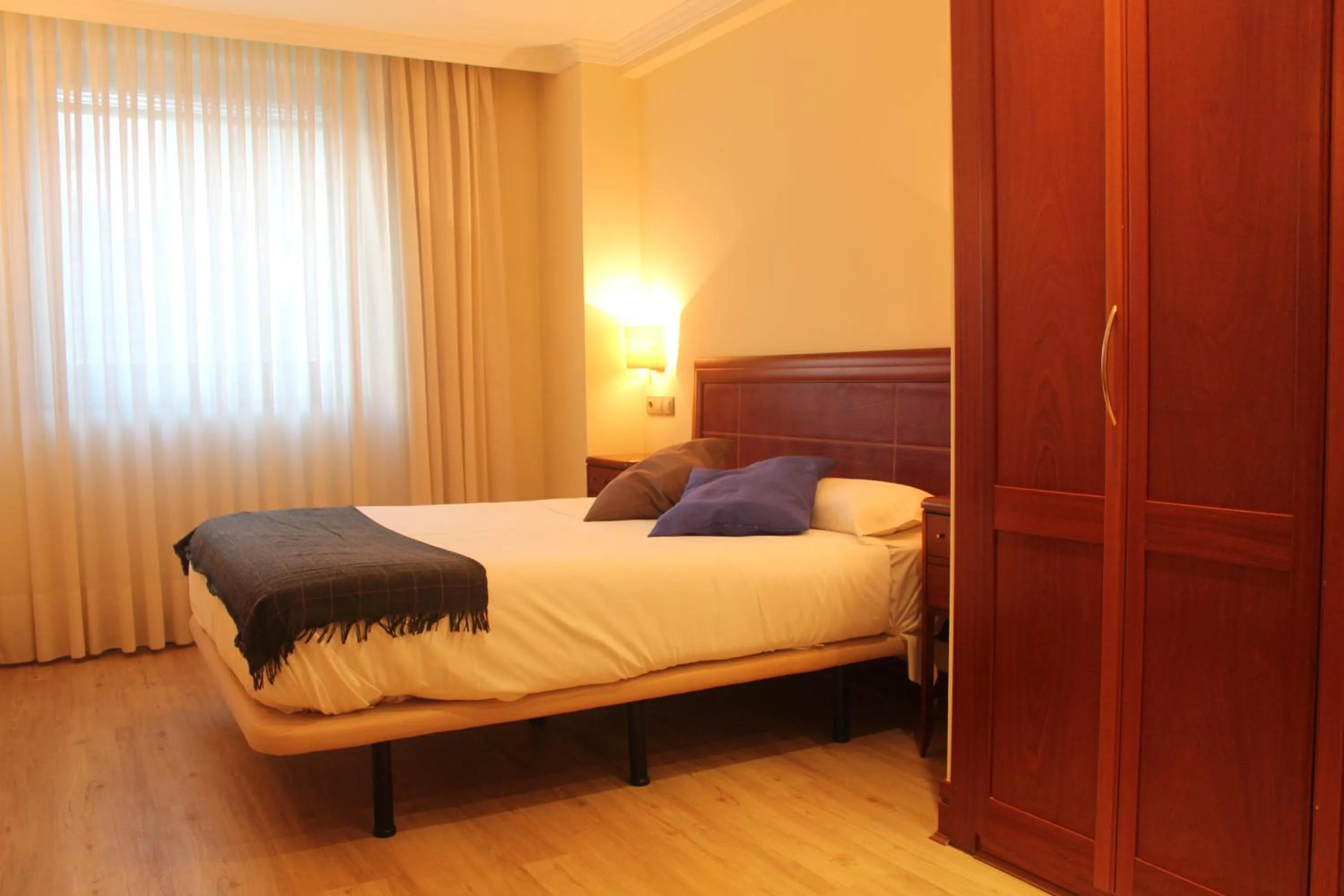 Bedroom, Bed in Santiago Apartments Bilbao