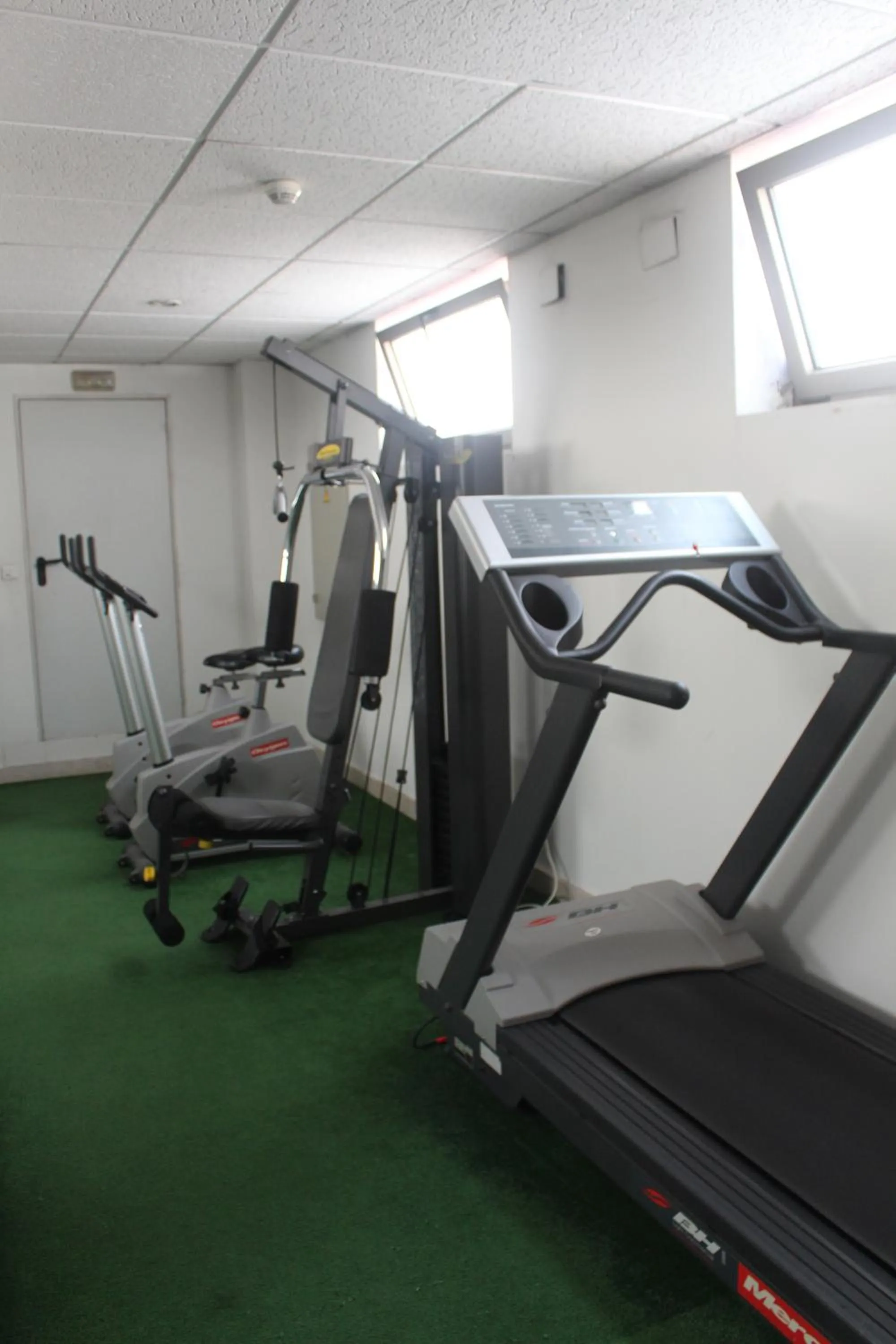 Fitness centre/facilities in Santiago Apartments Bilbao