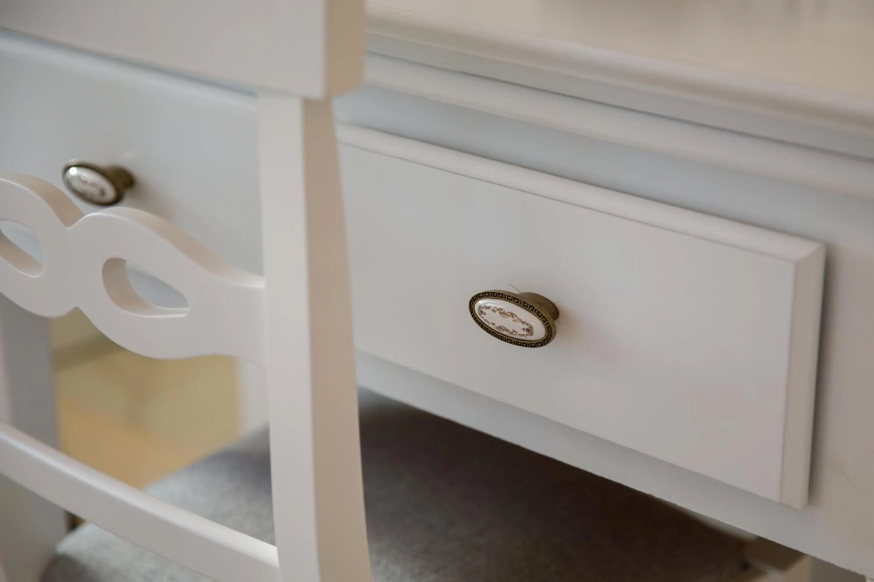 wardrobe in Bujtina Sophie