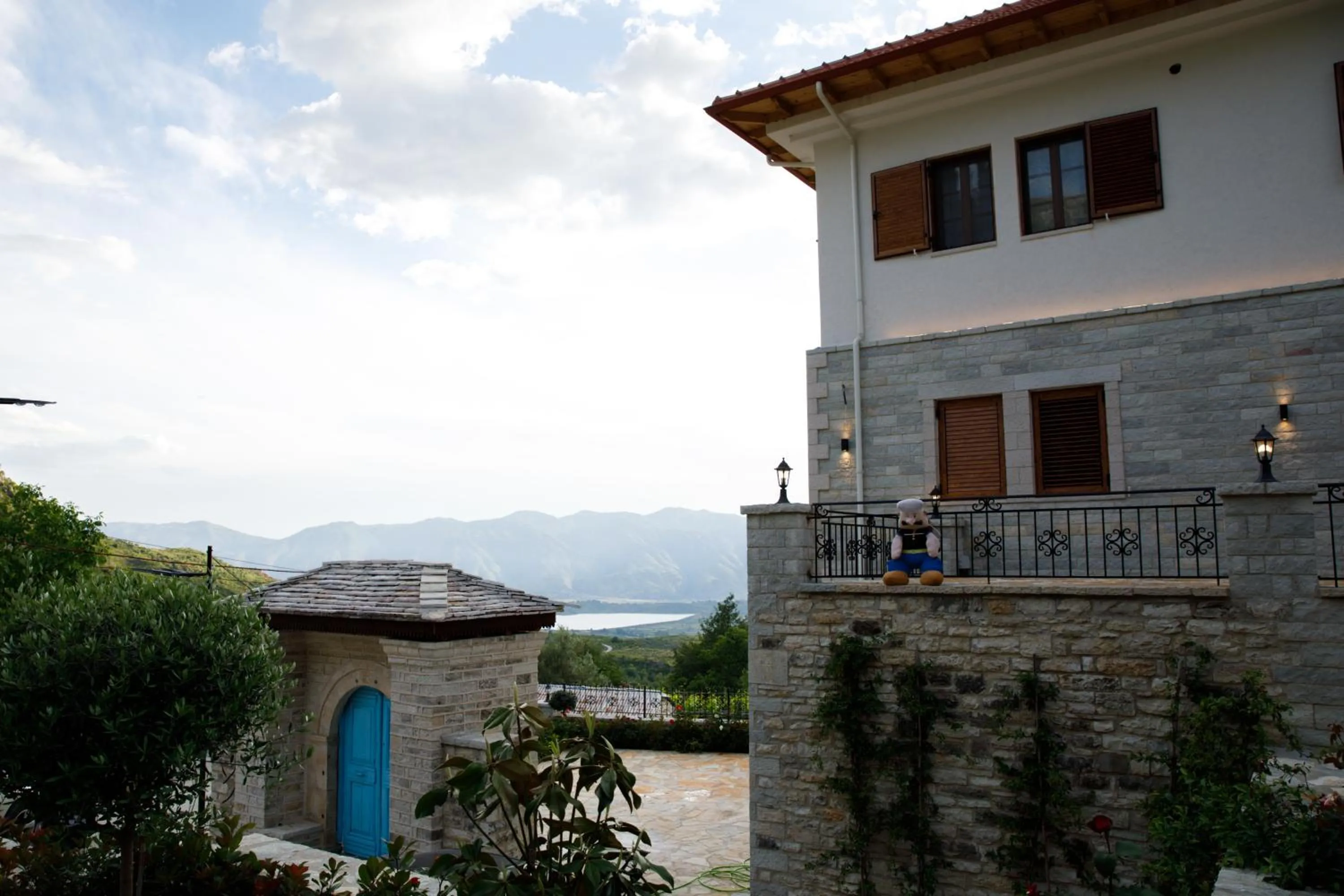 Property building in Bujtina Sophie