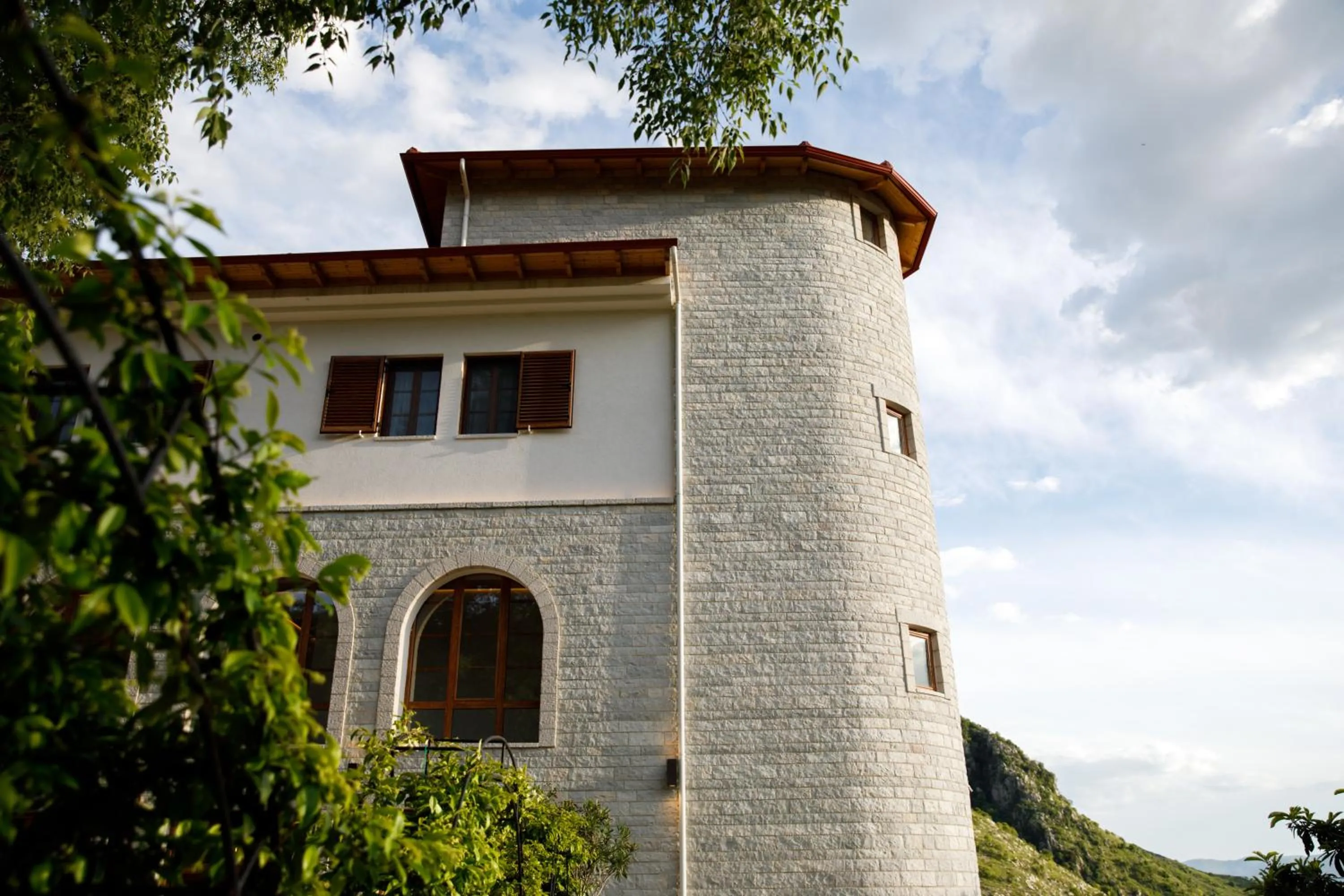 Property building in Bujtina Sophie