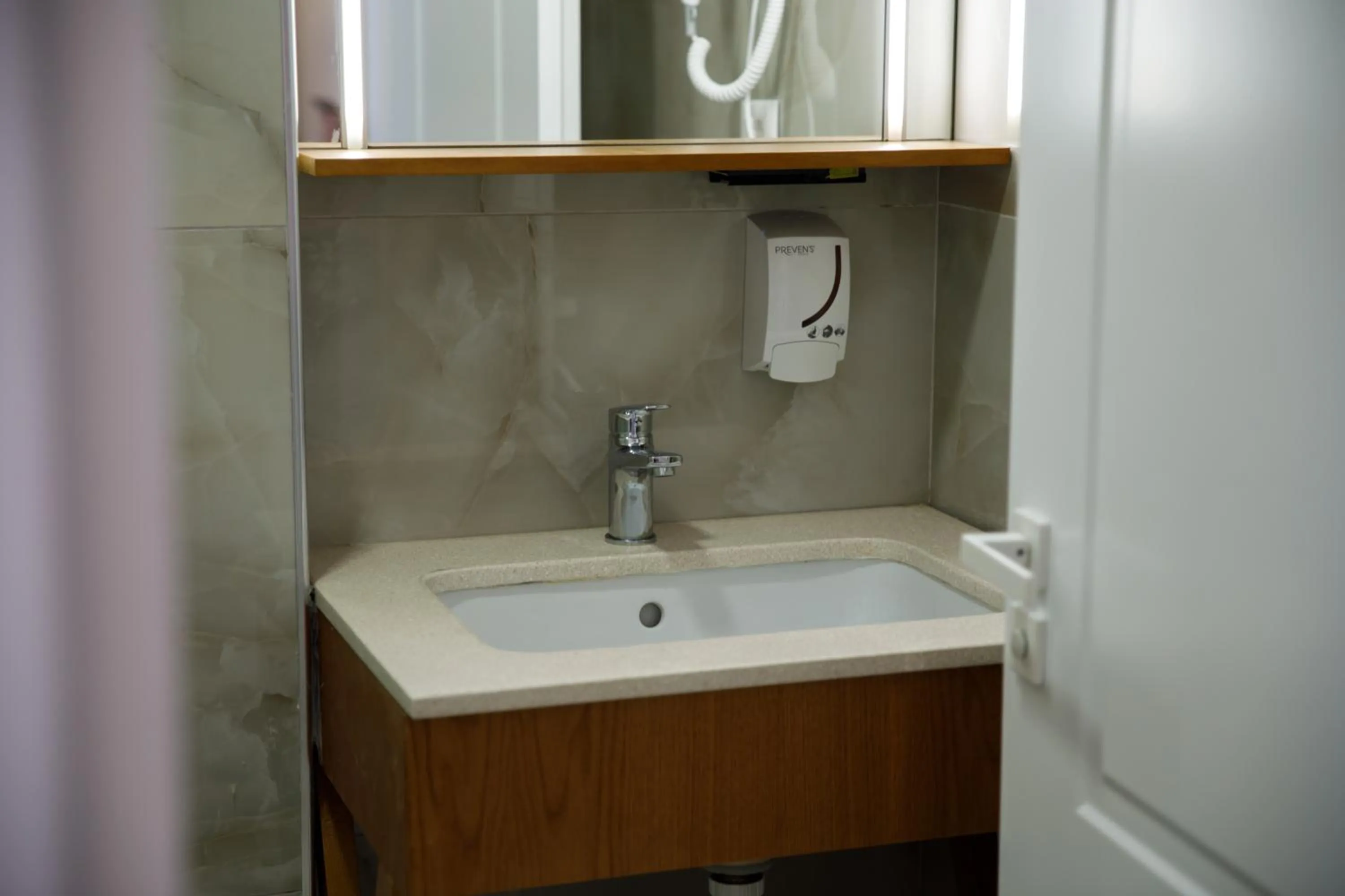 Bathroom in Bujtina Sophie