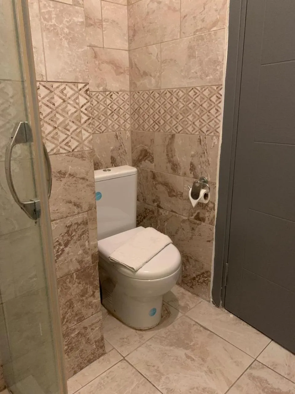 Shower in KANARYA SUİT OTELL