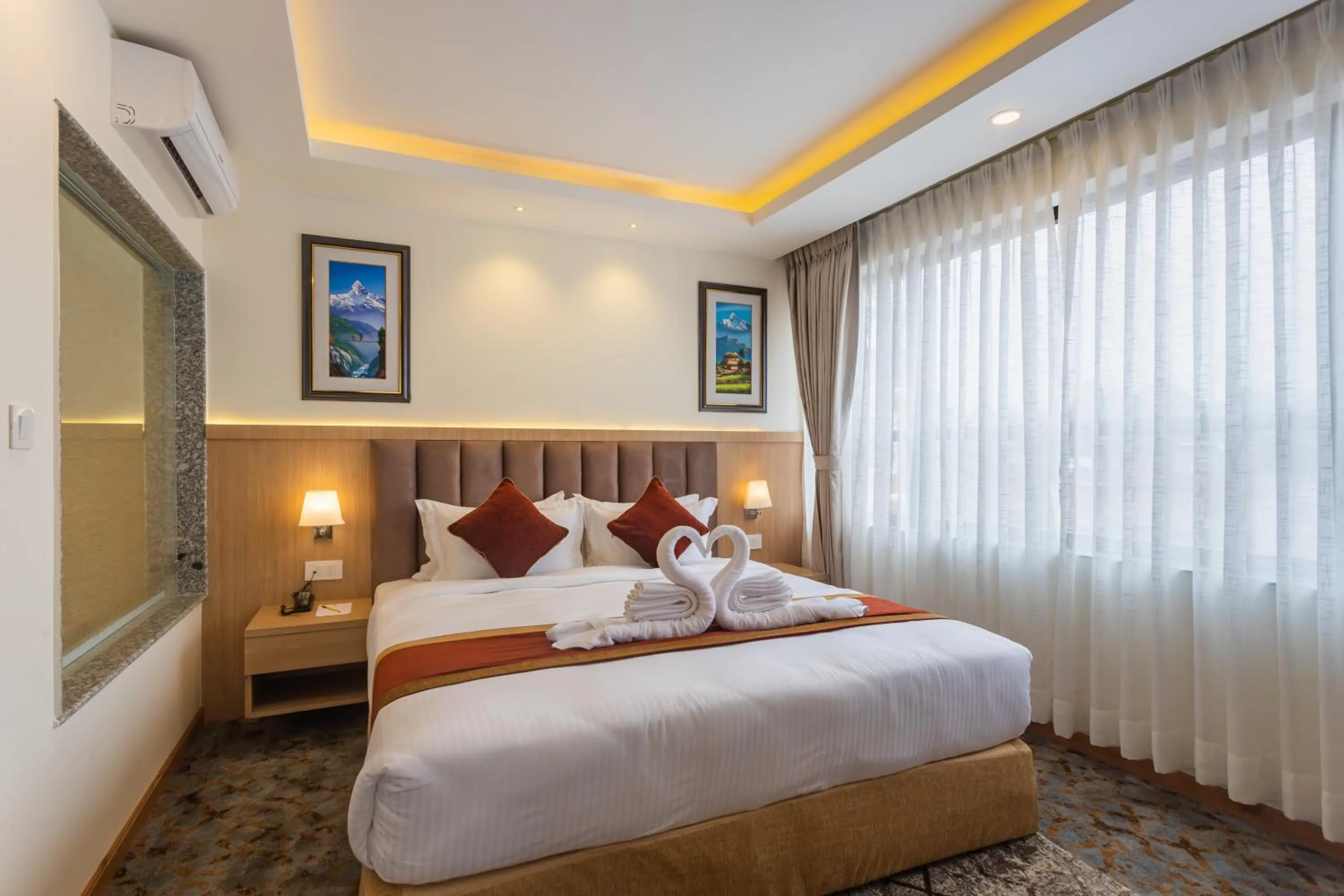 Bed in Hotel Crystal Pashupati