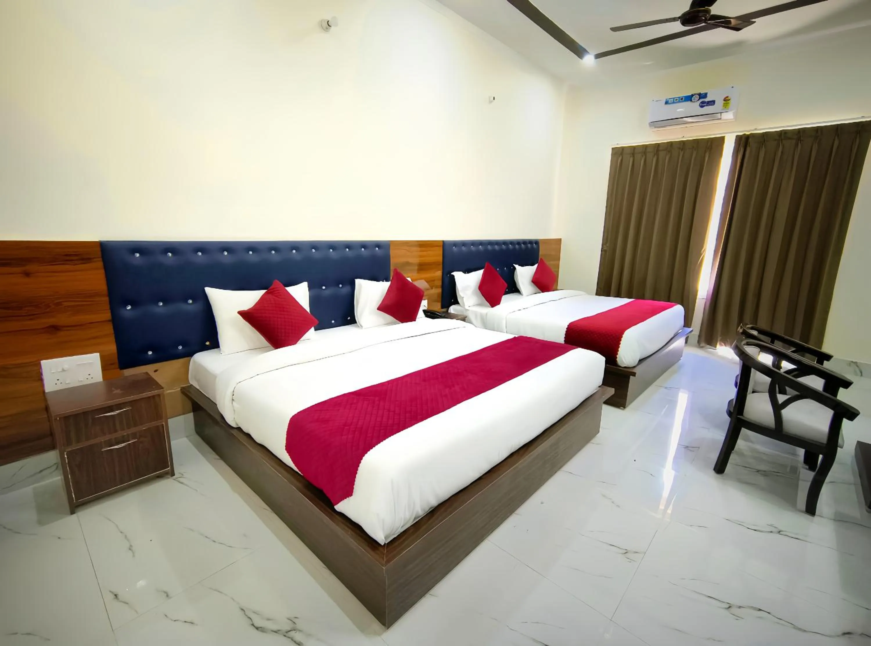 Bed in Hotel Hill River View Resort