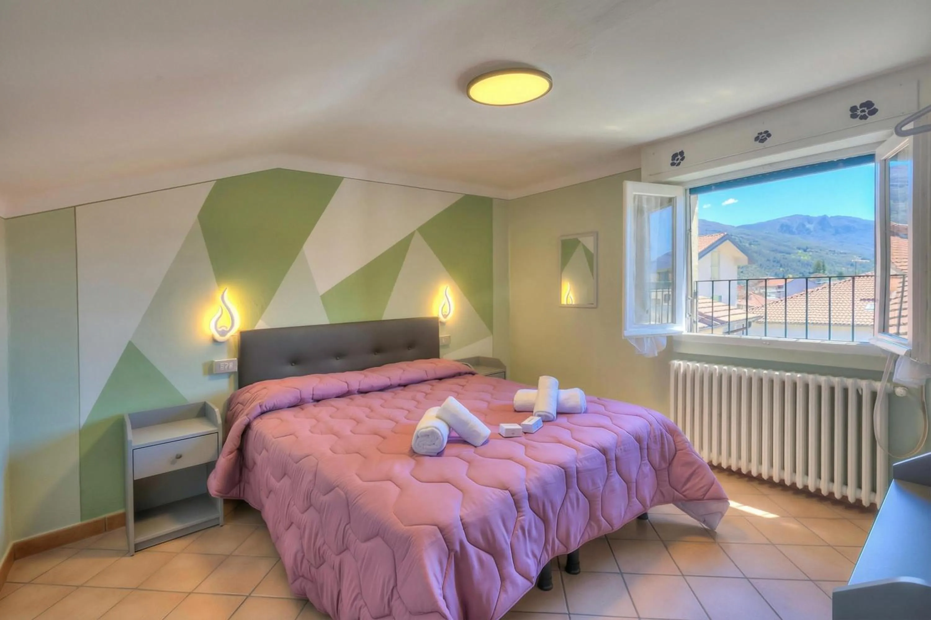 Petit Bijou De Stresa 2 Steps From Lake - Happy Rentals
