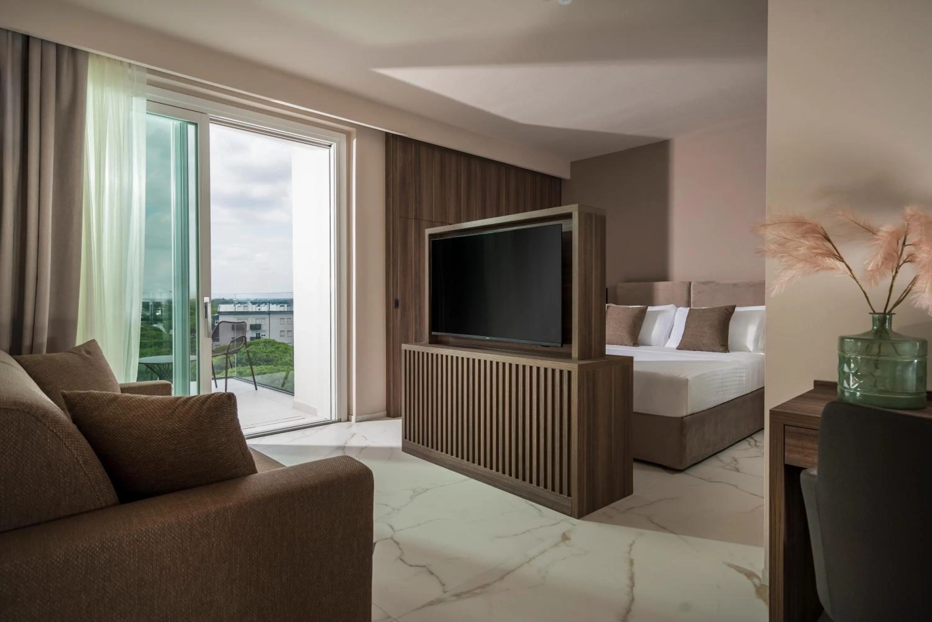 Bed in Bolina Suite & Spa