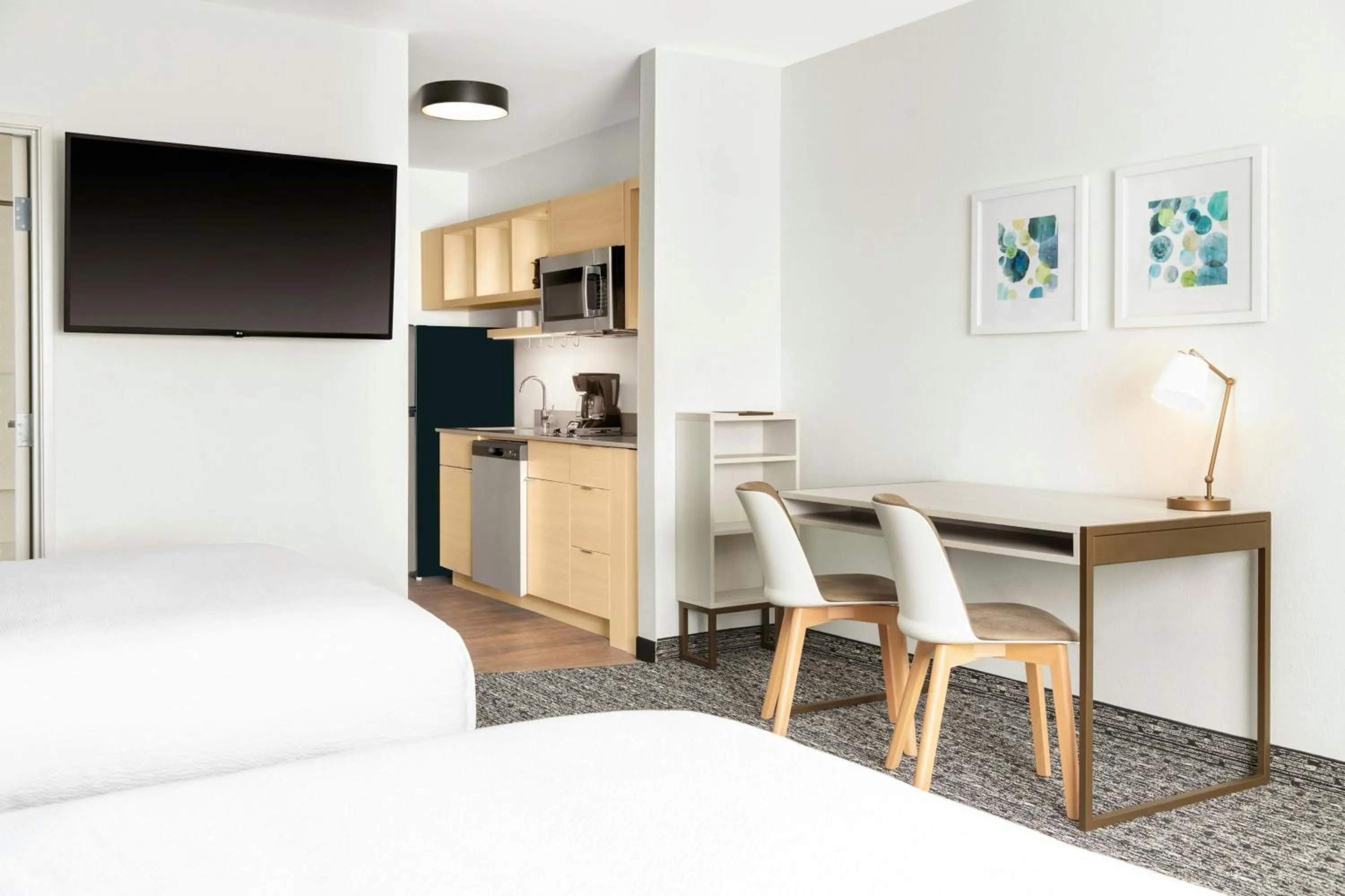 Photo of the whole room, Bed in TownePlace Suites by Marriott Holland