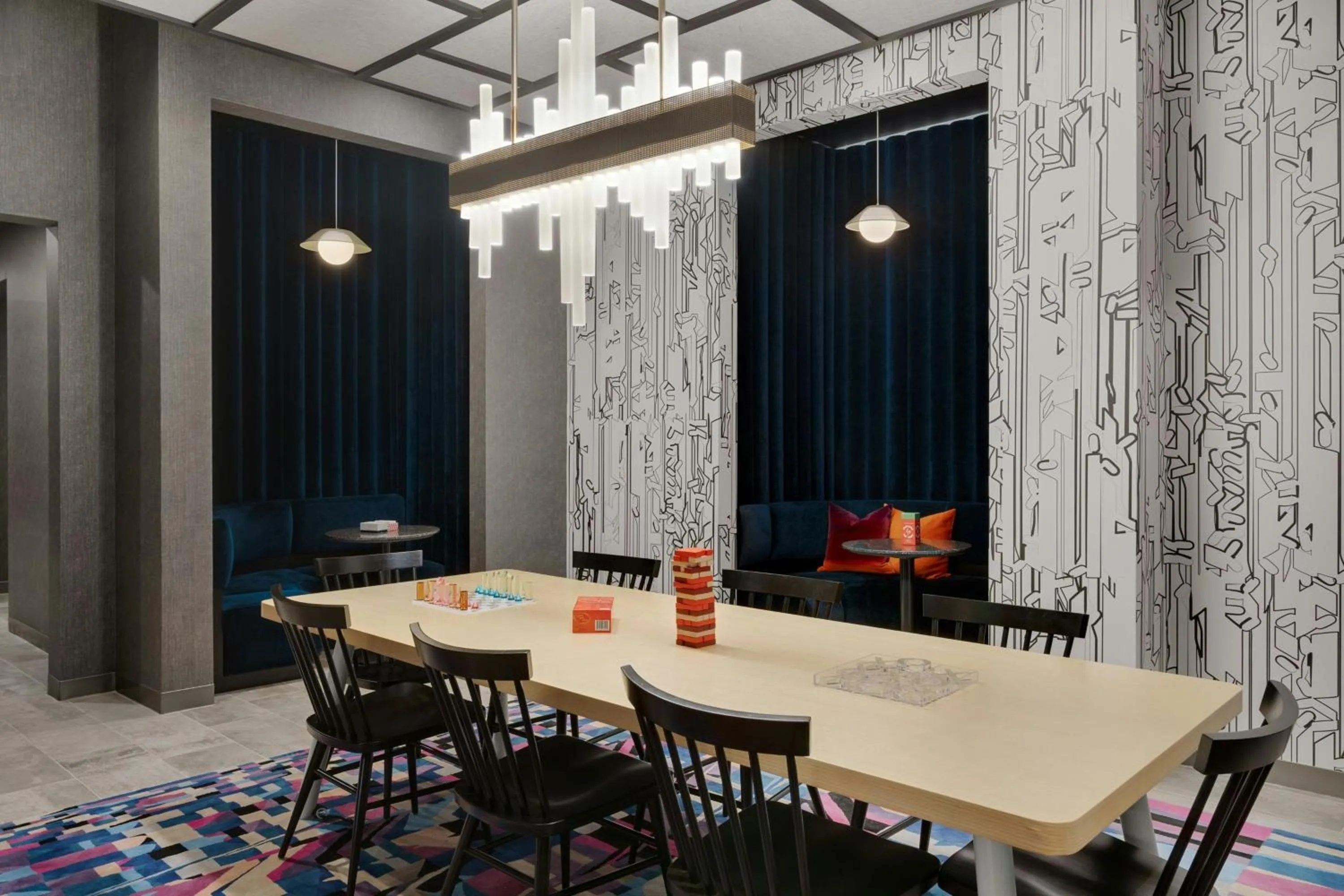 Restaurant/places to eat in Aloft Indianapolis Downtown