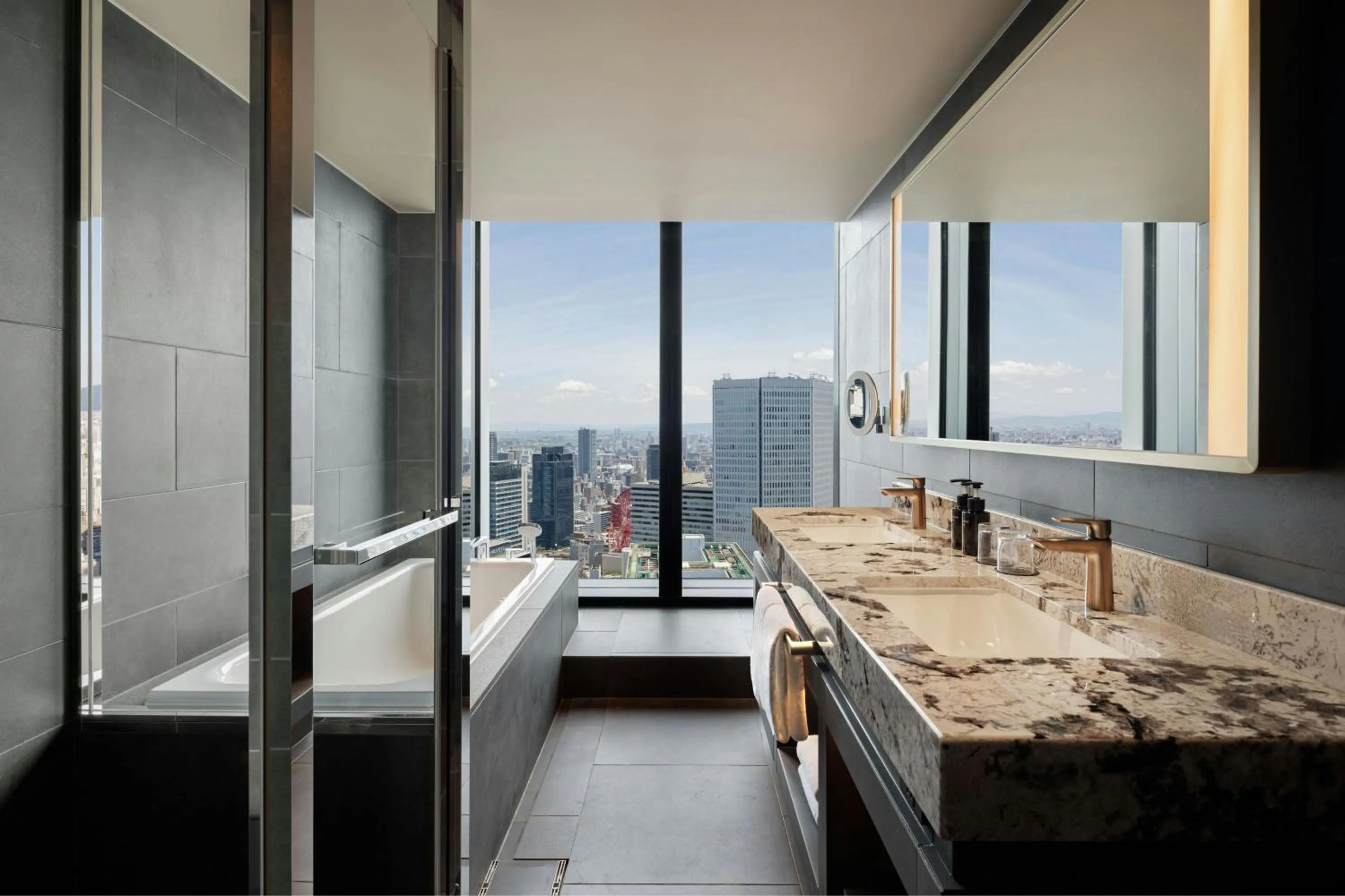 Bathroom in THE OSAKA STATION HOTEL, Autograph Collection