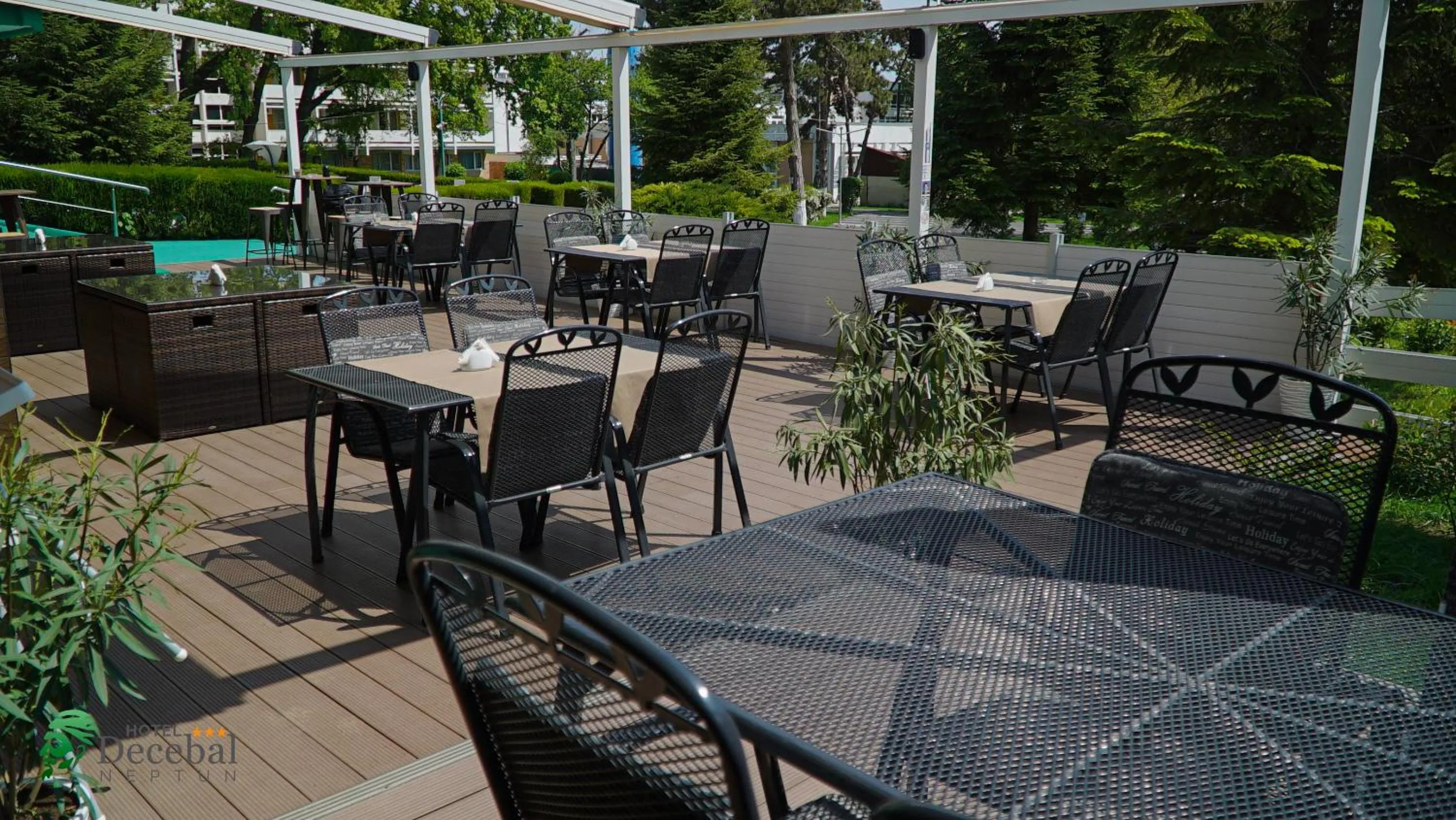 Restaurant/places to eat in Hotel Decebal Estival Neptun