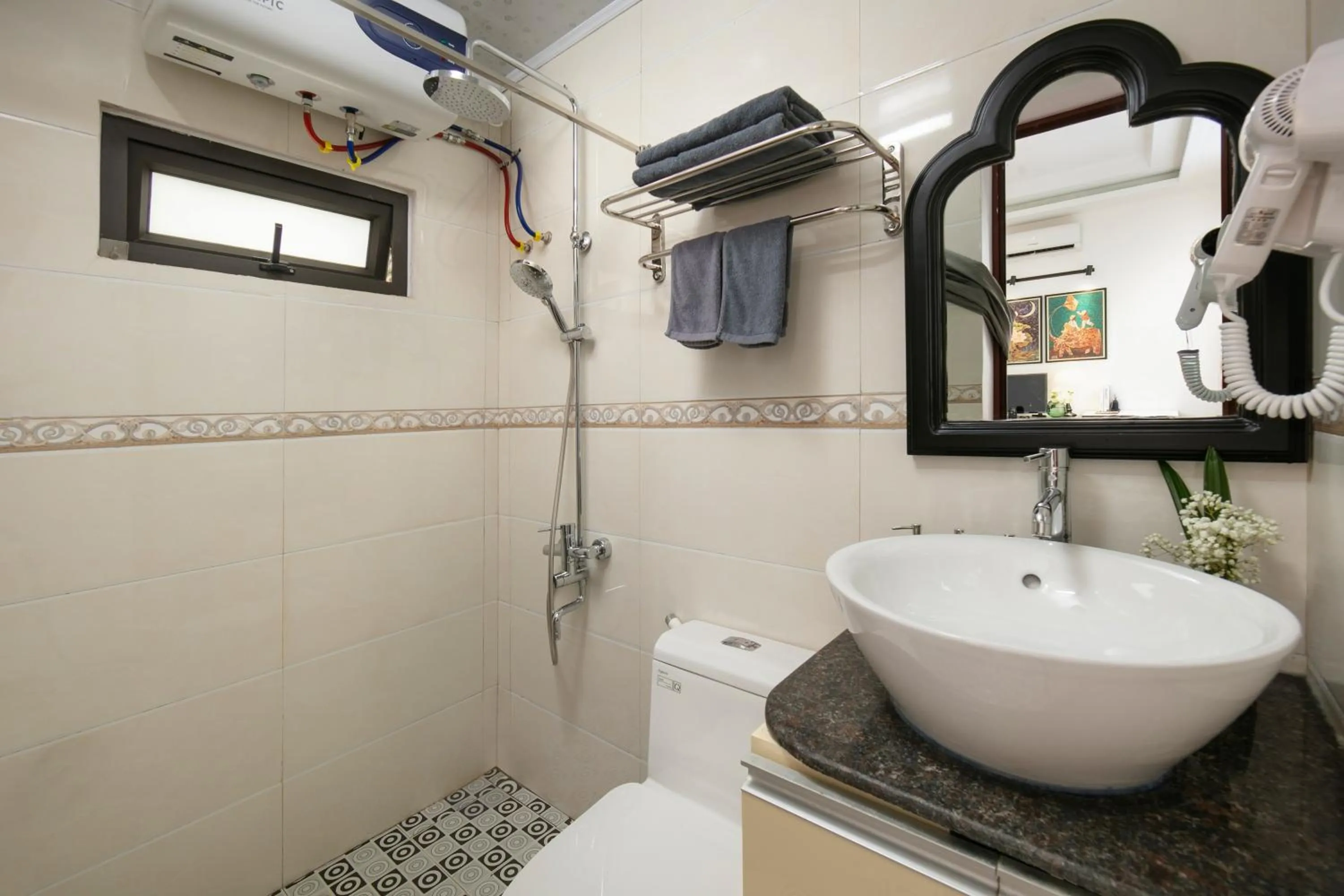 Bathroom in Maison Cat Ba Bay View Villa