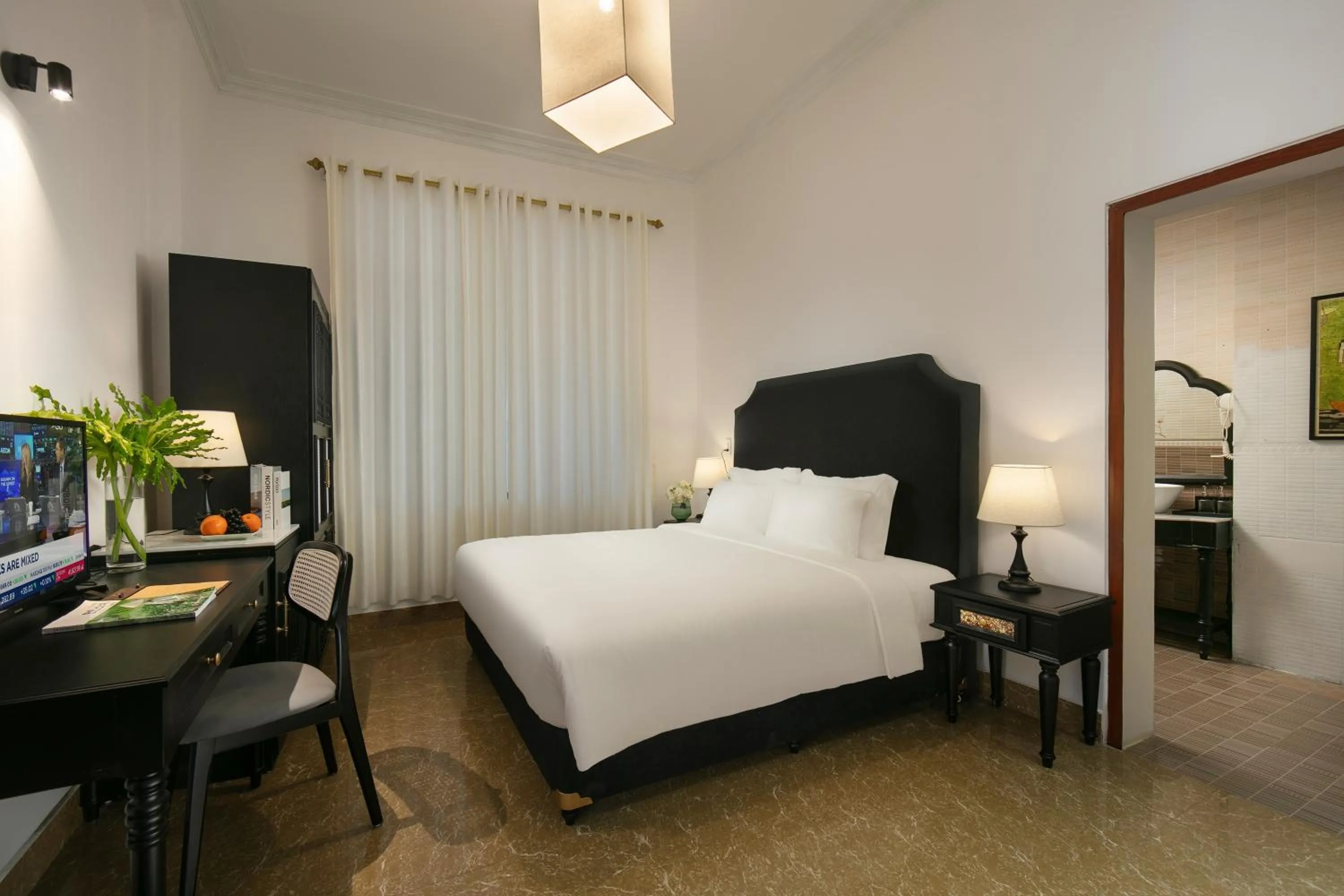 Photo of the whole room, Bed in Maison Cat Ba Bay View Villa