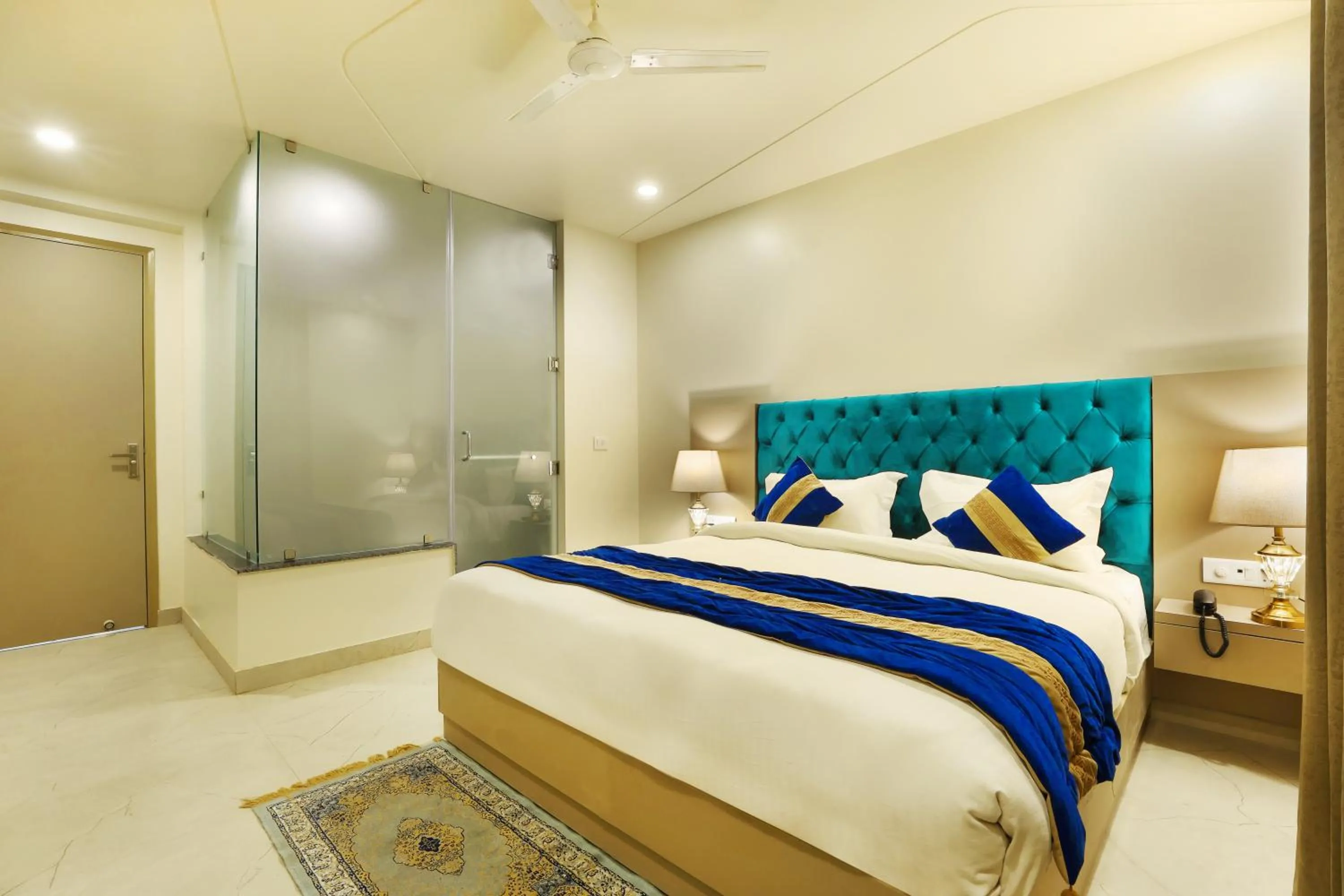 Photo of the whole room in OPO Hotel Dior,Delhi Airport