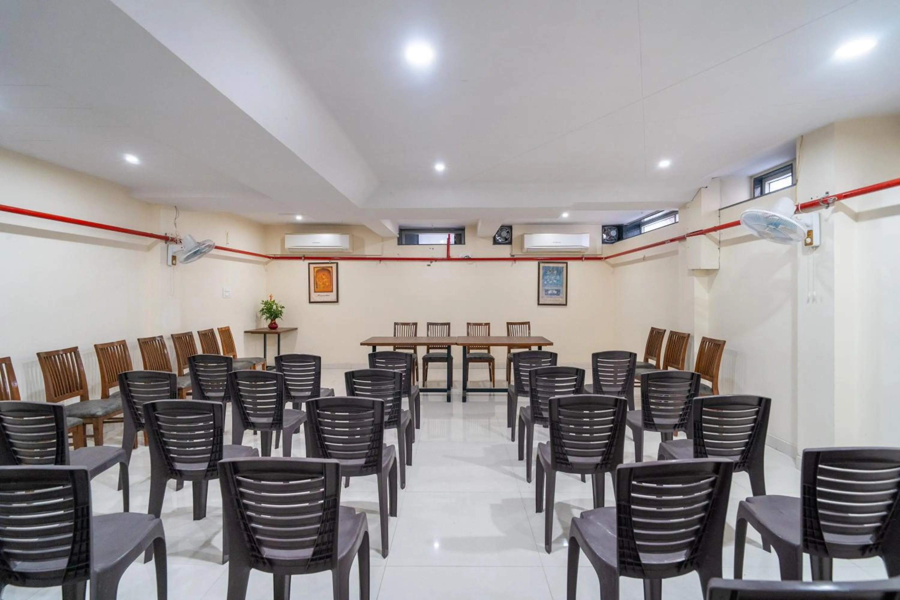 Banquet/Function facilities in Hotel Ville Parle