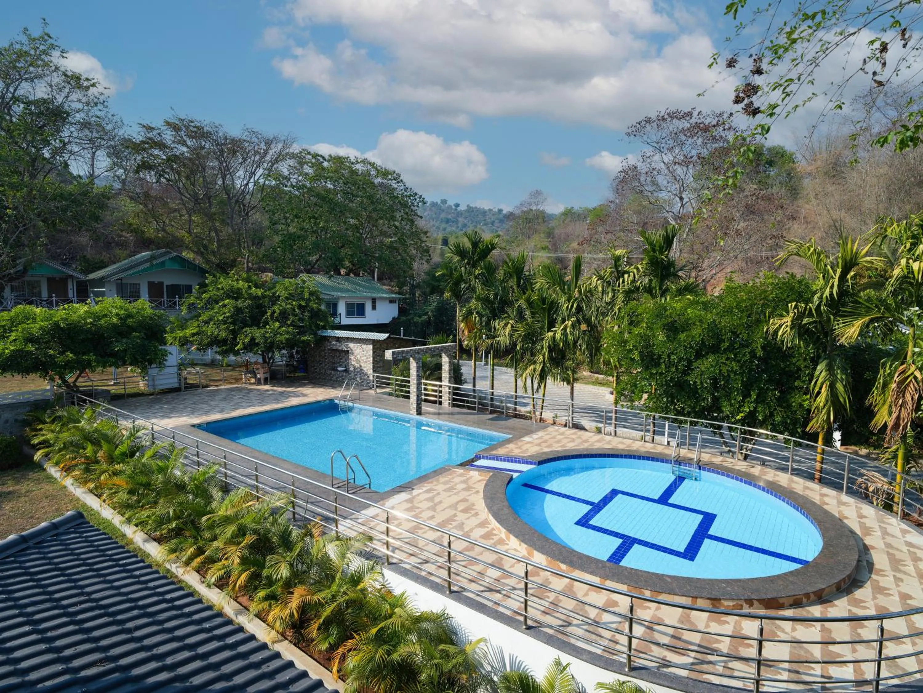 Swimming pool in MGM Whispering Wind's Yelagiri