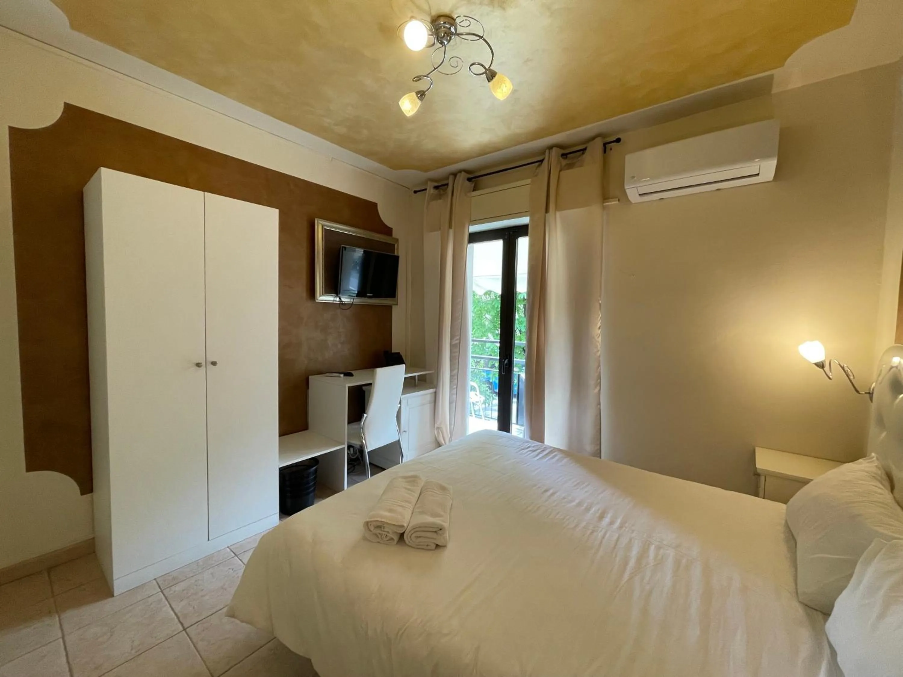 Bed in Hotel Central Giacomini