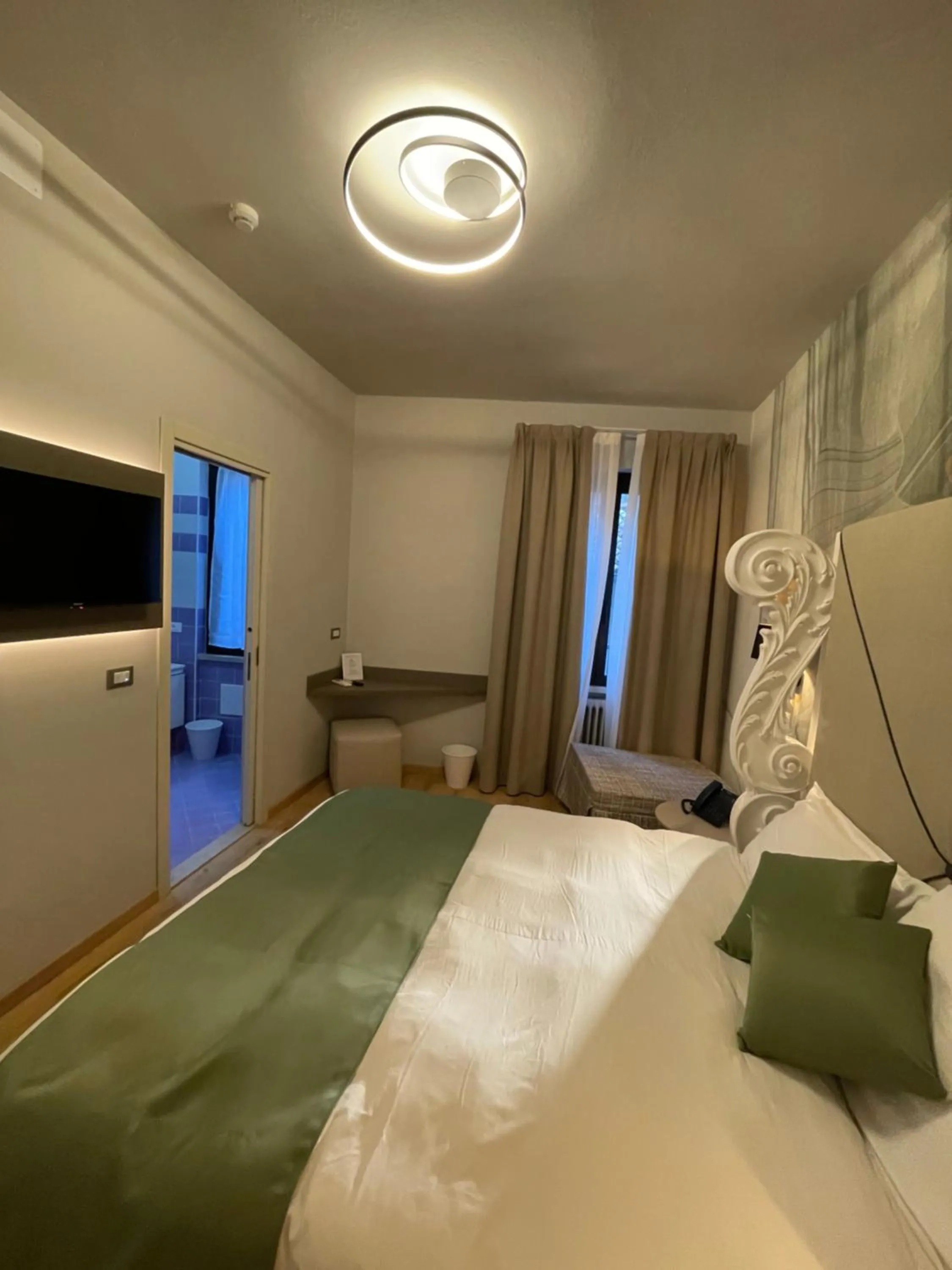 Bed in Hotel Central Giacomini