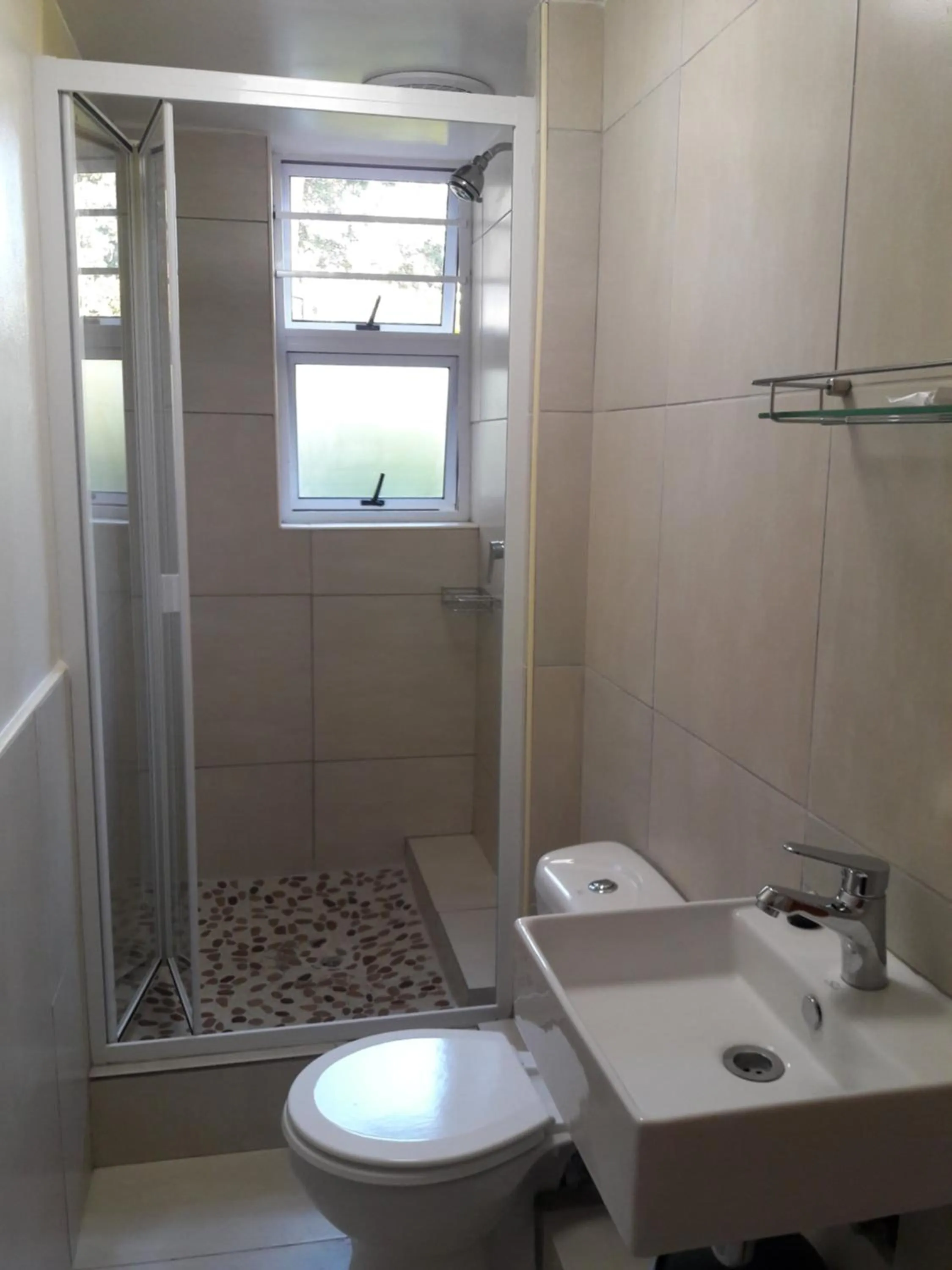 Shower in Little Louisa