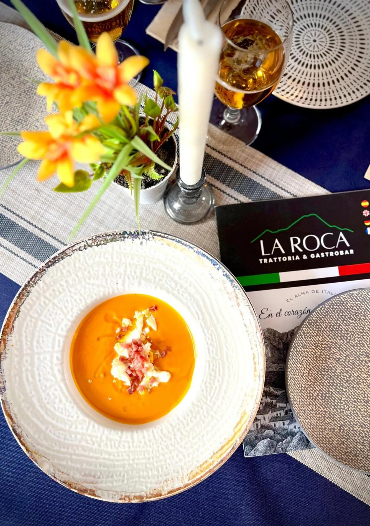 Restaurant/places to eat in Hotel Rural Palacete de Mañara