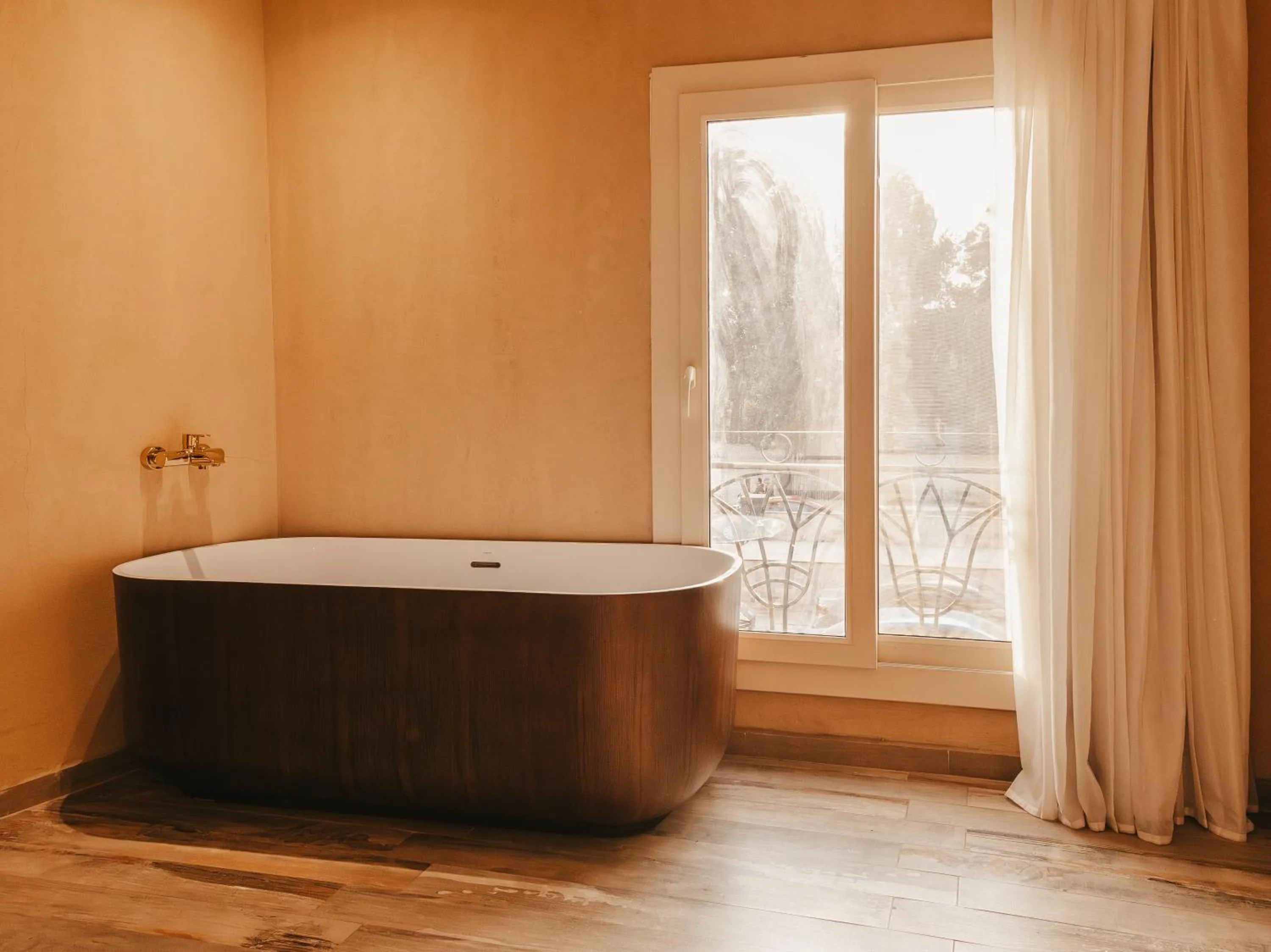 Hot Tub in BrassAlmas Pyramids Hotel