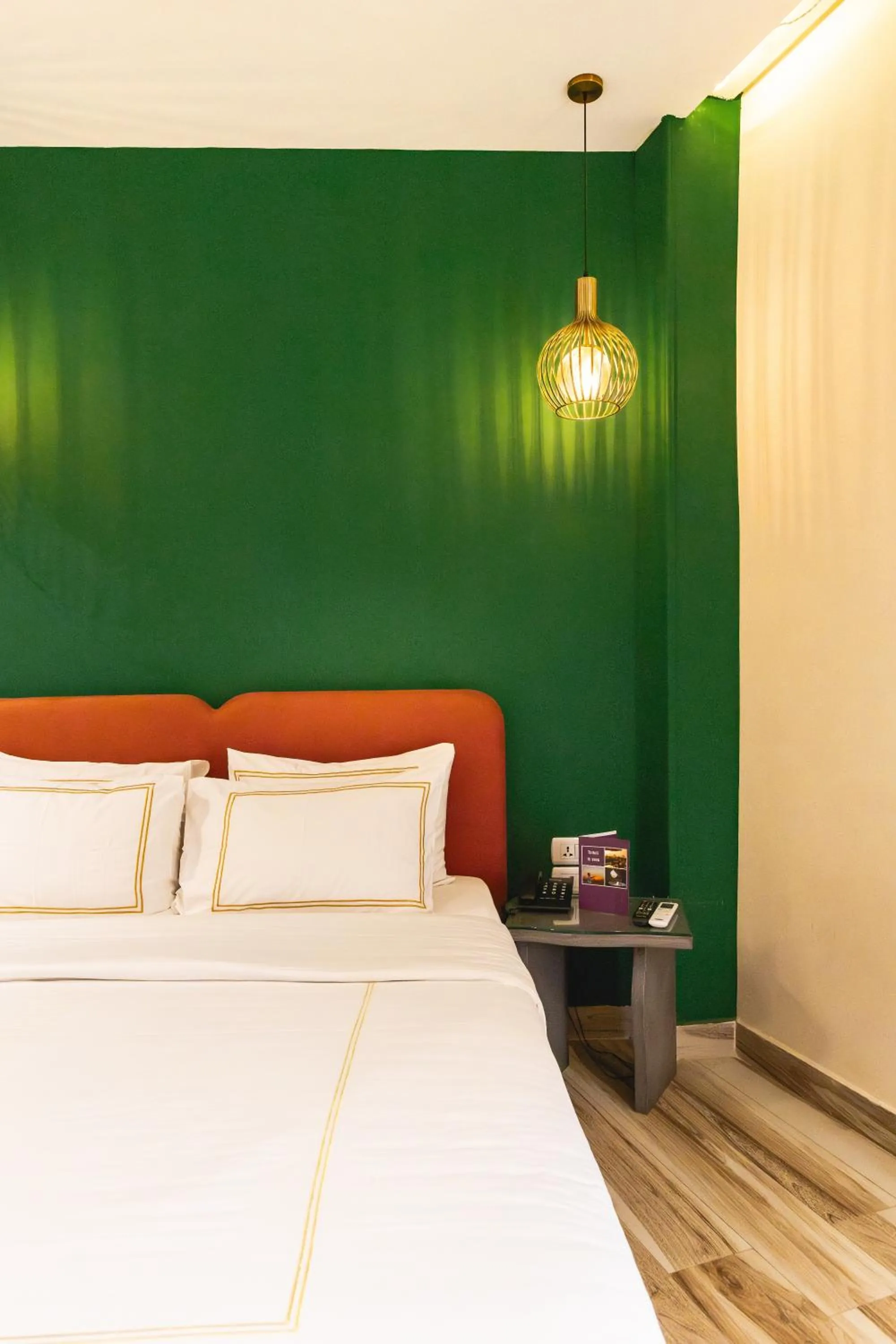 Bed in BrassAlmas Pyramids Hotel