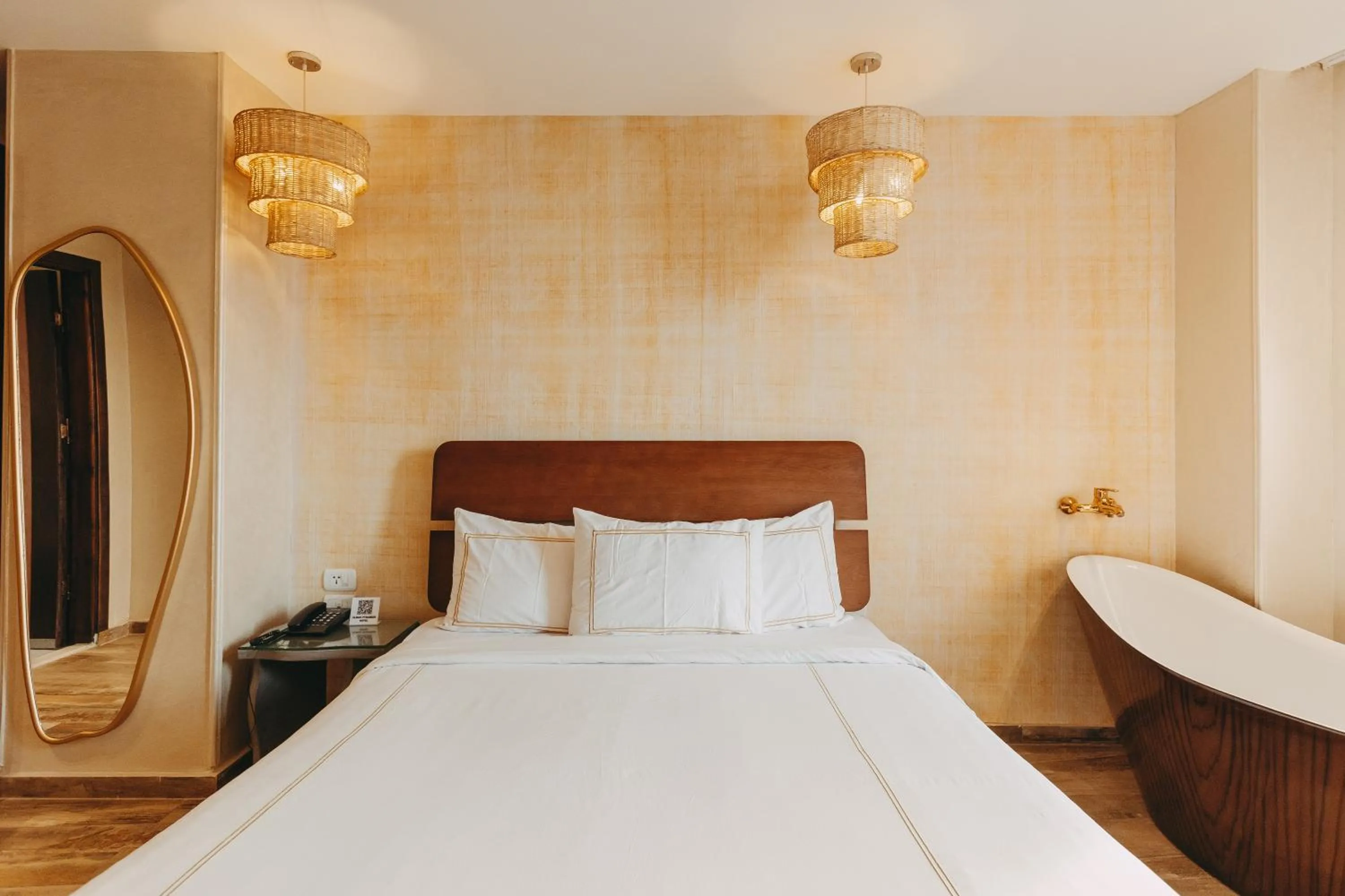 Bed in BrassAlmas Pyramids Hotel