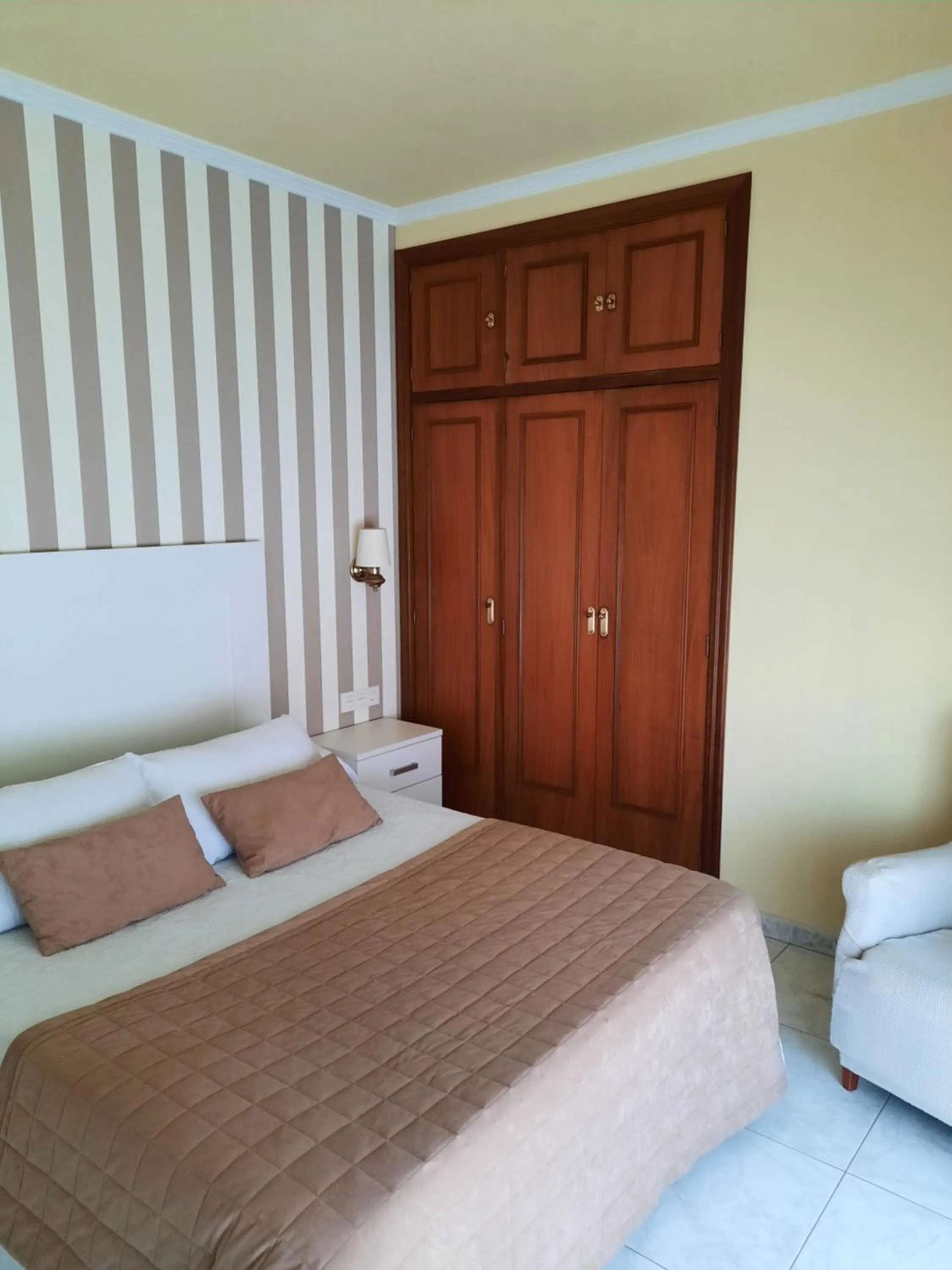 Bed in Hotel Cervantes