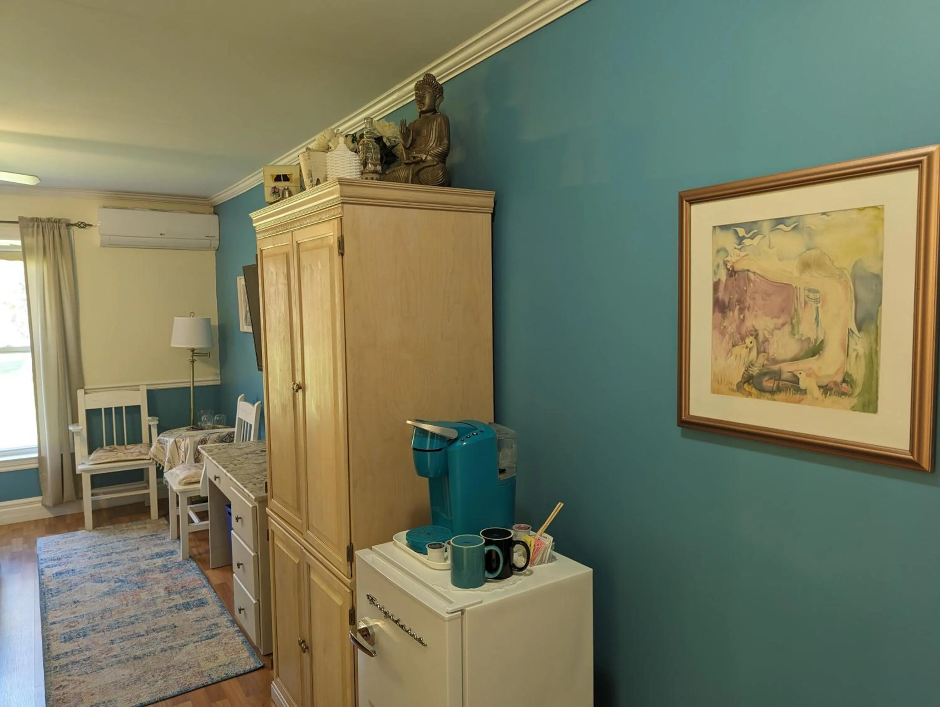 Kitchen or kitchenette in The Parrsboro Mansion Inn