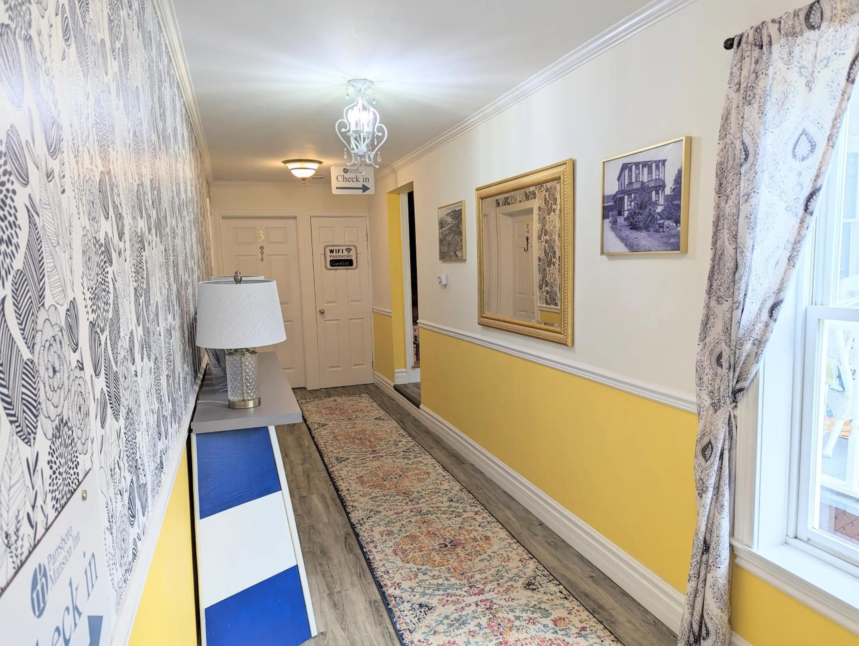 Facade/entrance in The Parrsboro Mansion Inn