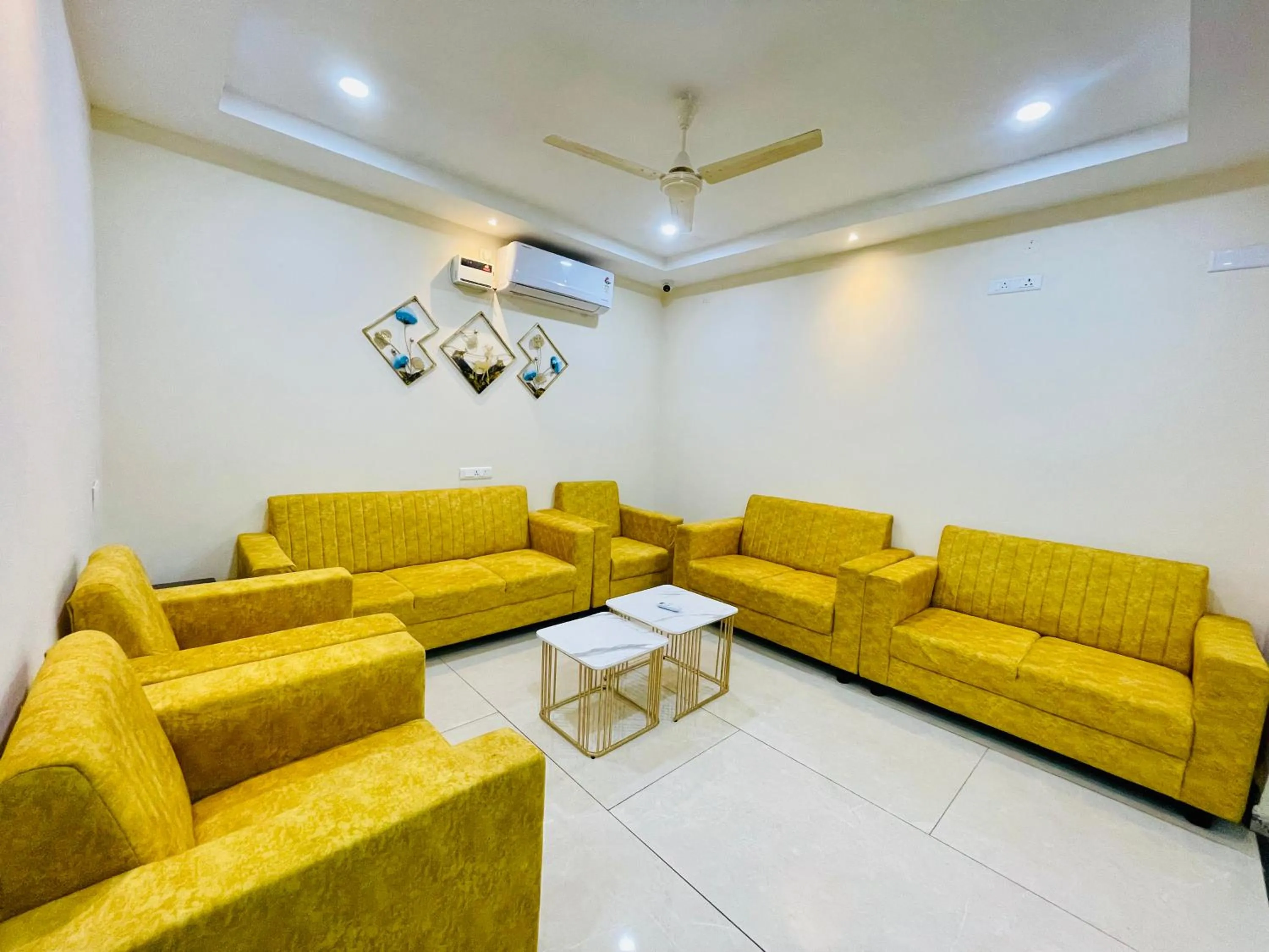 Lobby or reception in Deccan Suites, Tirupati