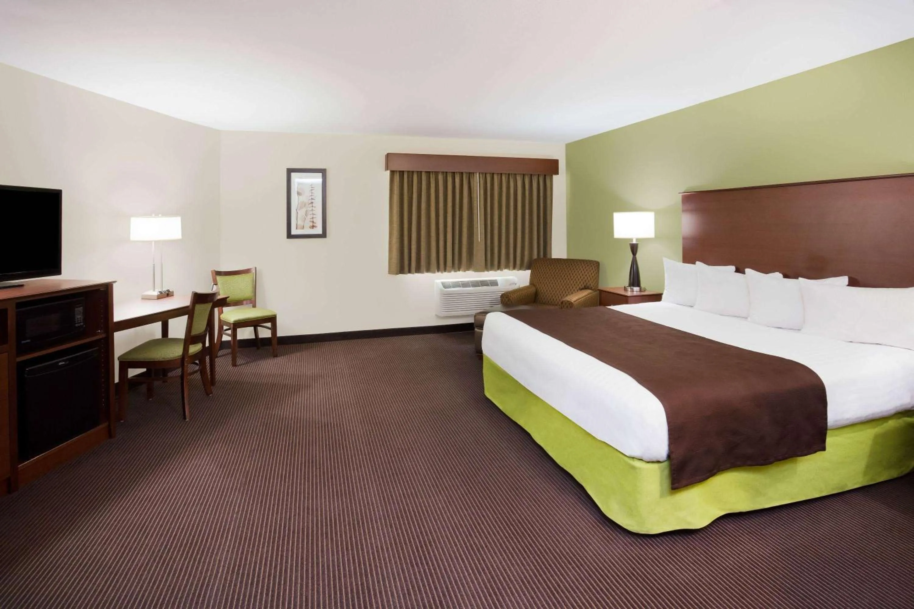 Photo of the whole room, Bed in AmericInn by Wyndham Hawley