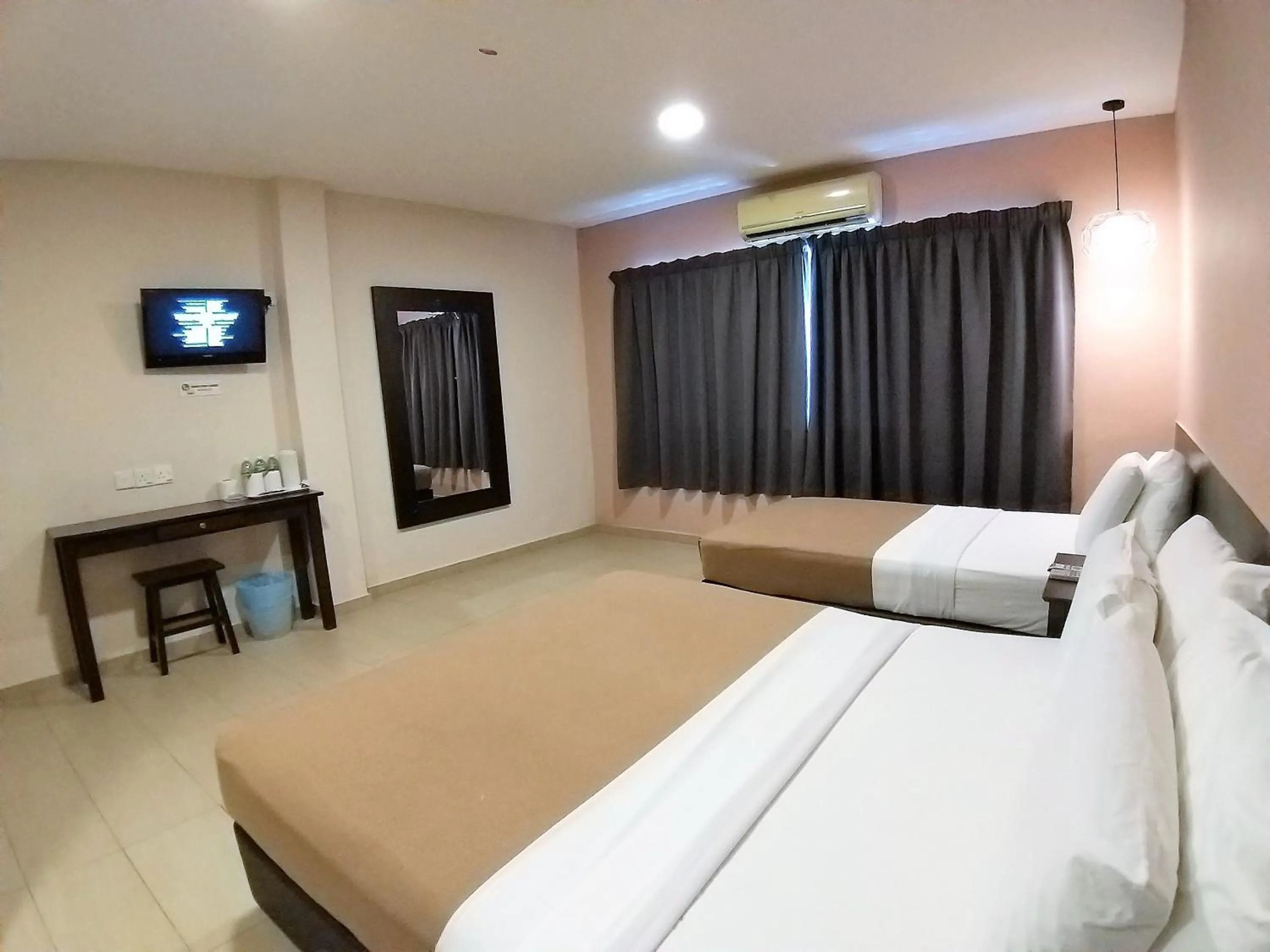 Bedroom, Bed in Hotel Jelai @ Mentakab