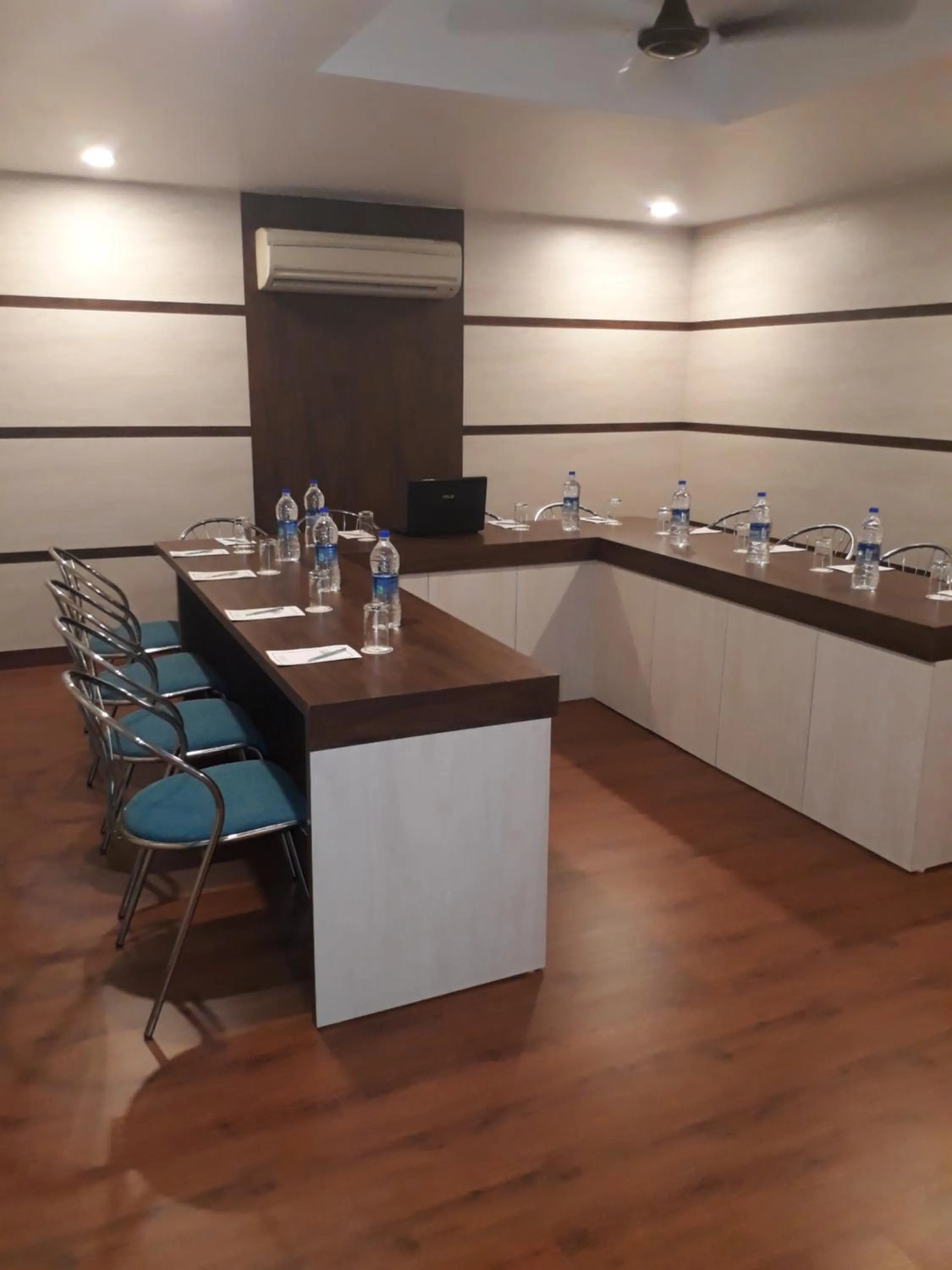 Banquet/Function facilities in Hotel Sarthak