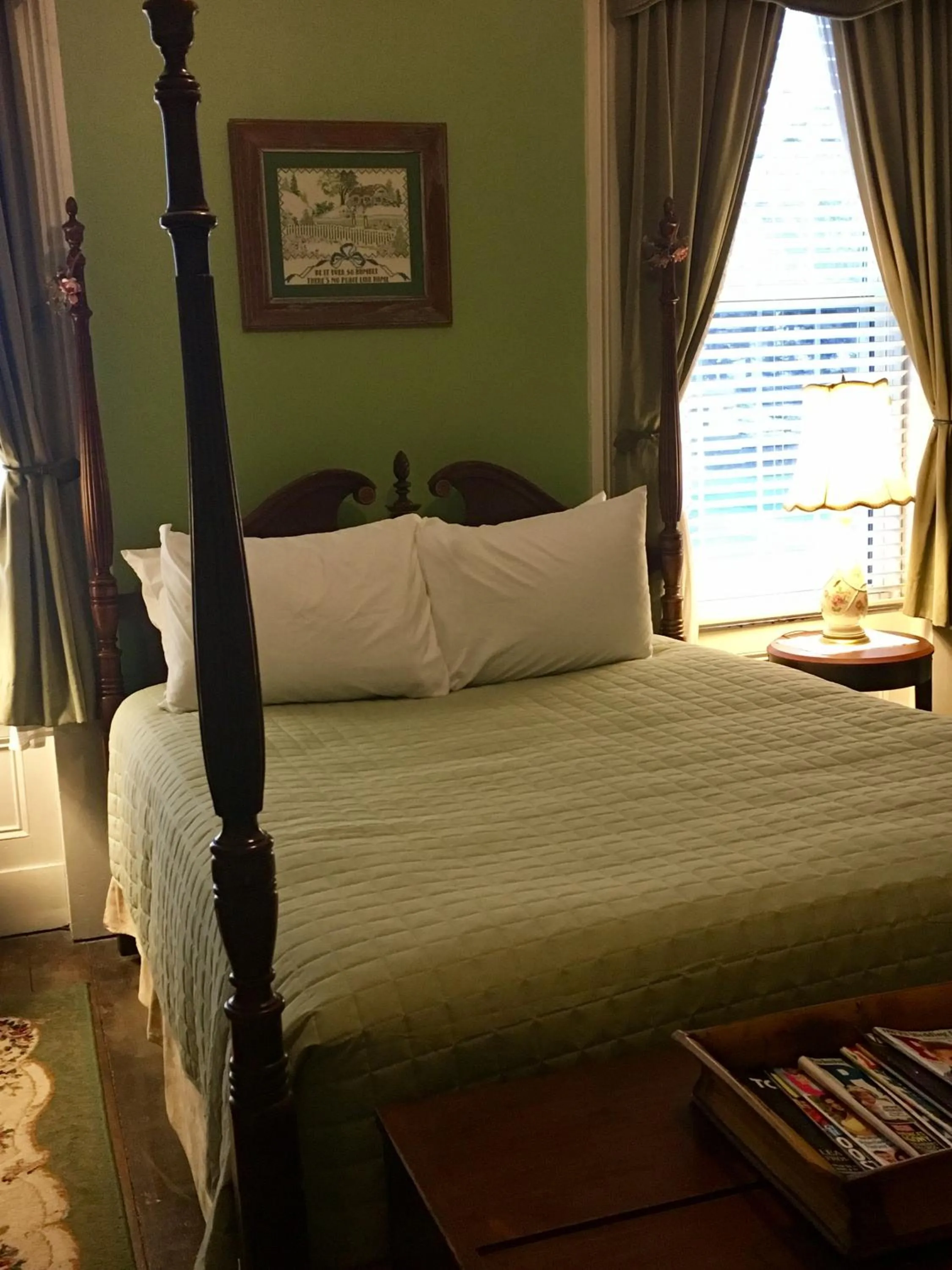 Decorative detail, Bed in Munro House Bed and Breakfast
