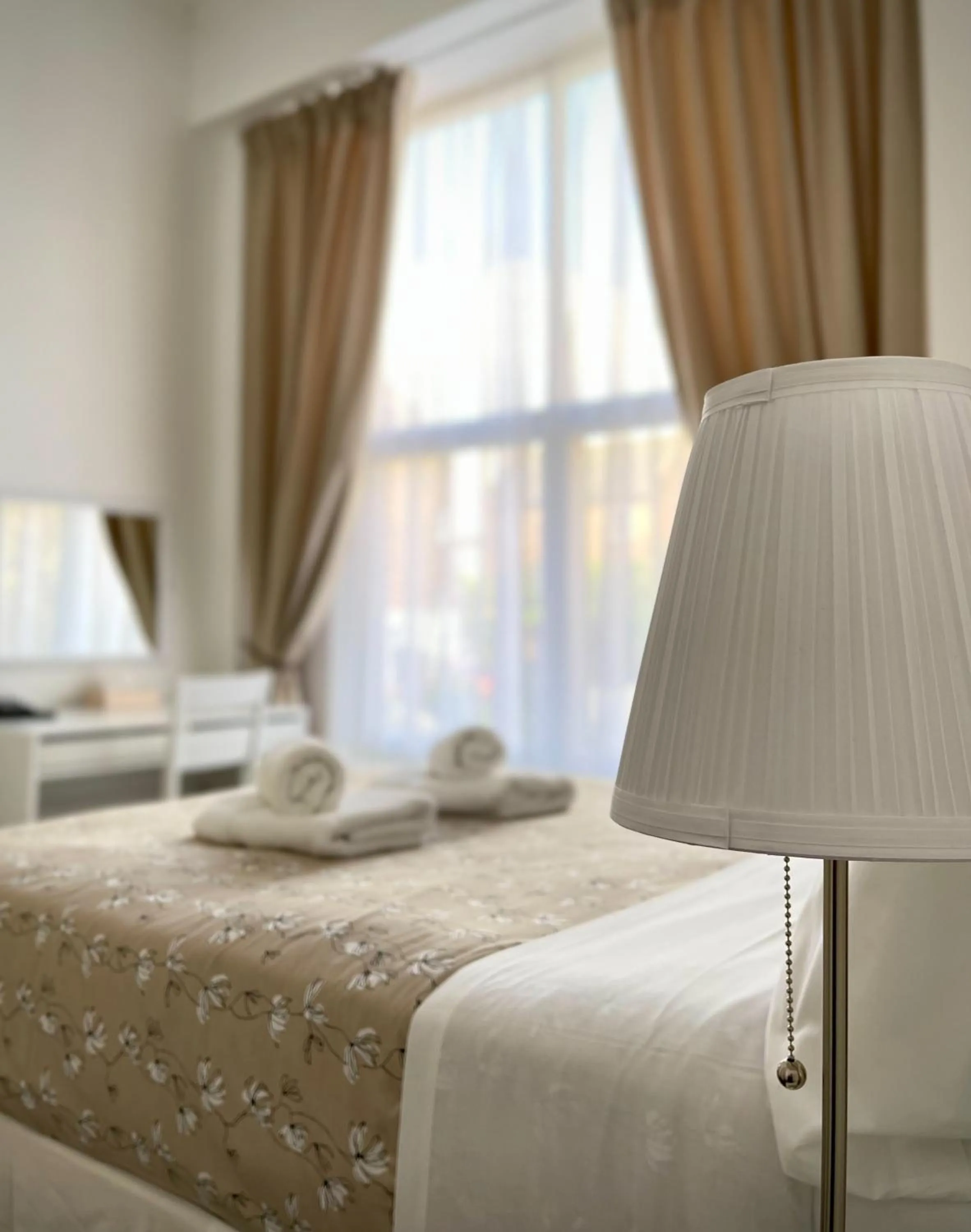 Bedroom, Bed in The Gateway Hotel