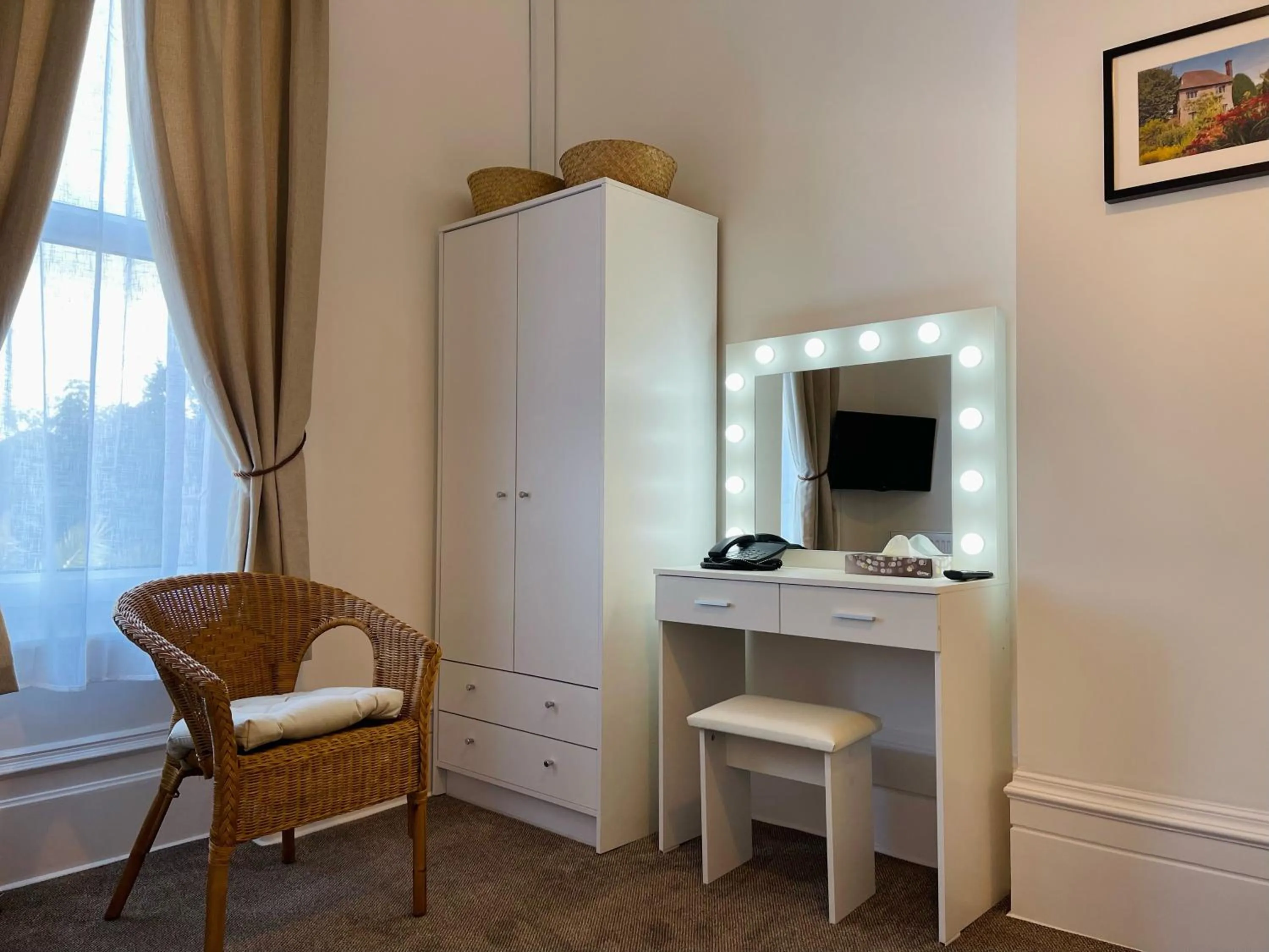 Bedroom in The Gateway Hotel