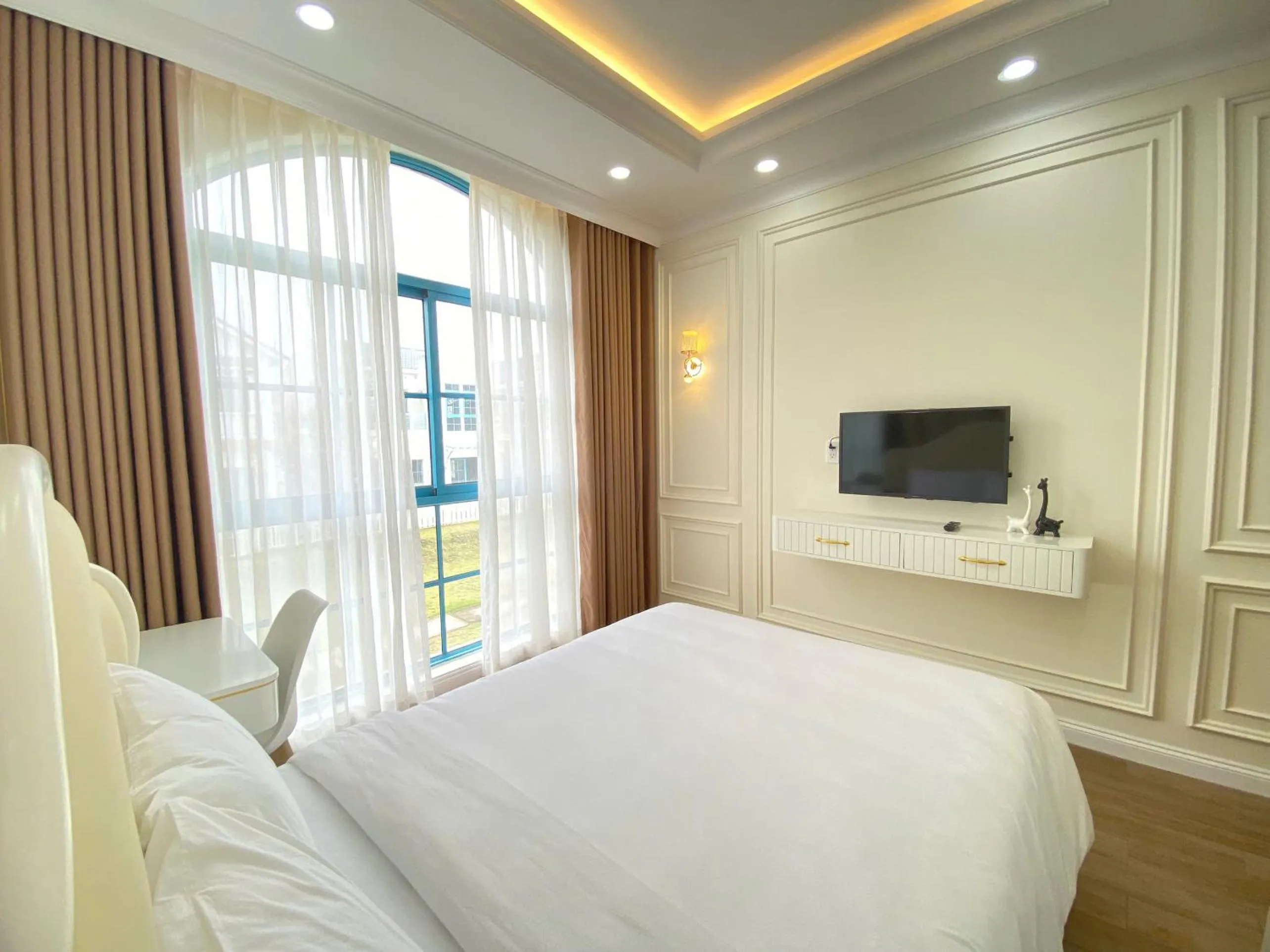 Bed in Villa Nova World Phan Thiết