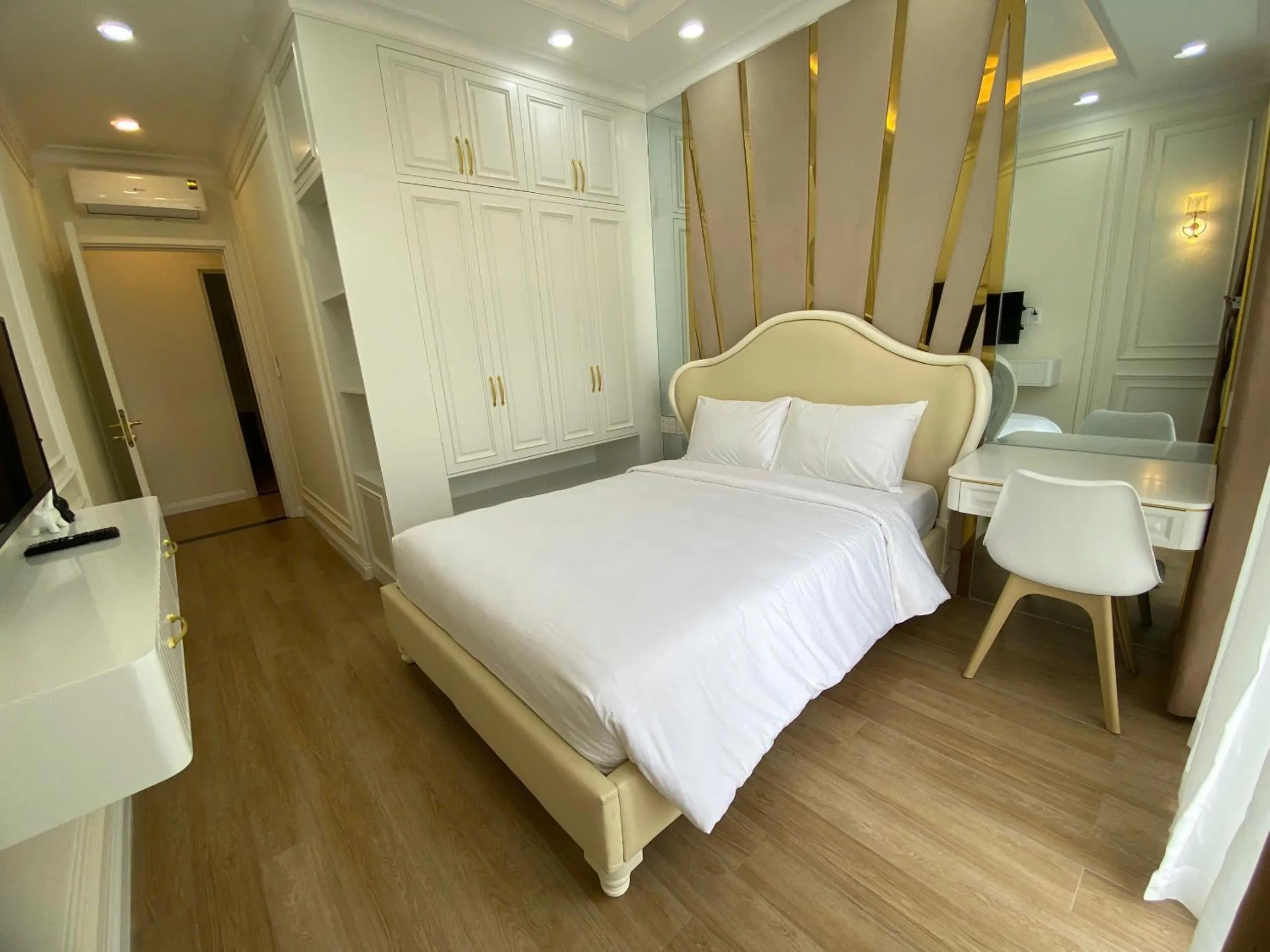 Bed in Villa Nova World Phan Thiết